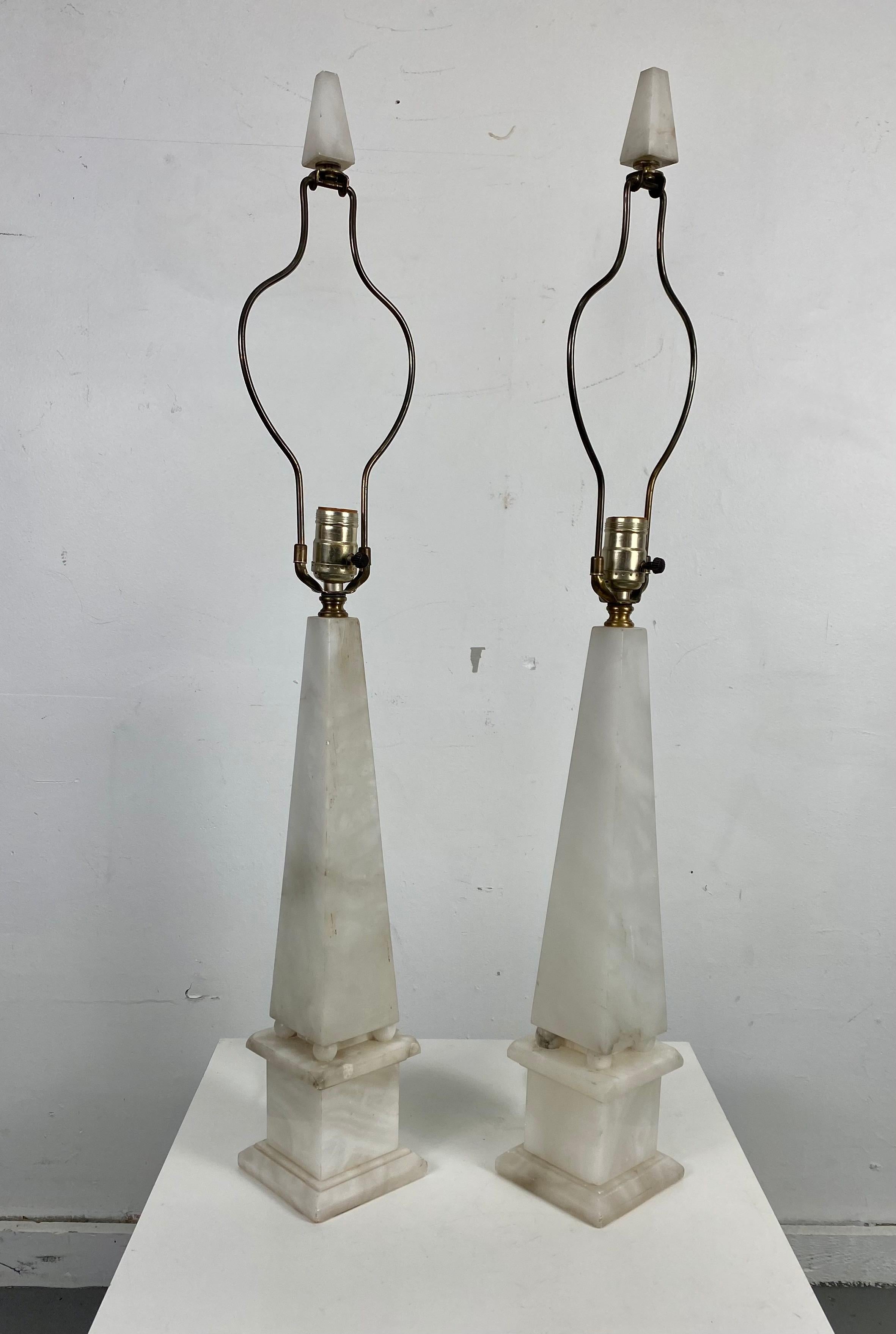 Classic Matched Pair of Alabaster Obelisk Table Lamps, Italy In Good Condition For Sale In Buffalo, NY