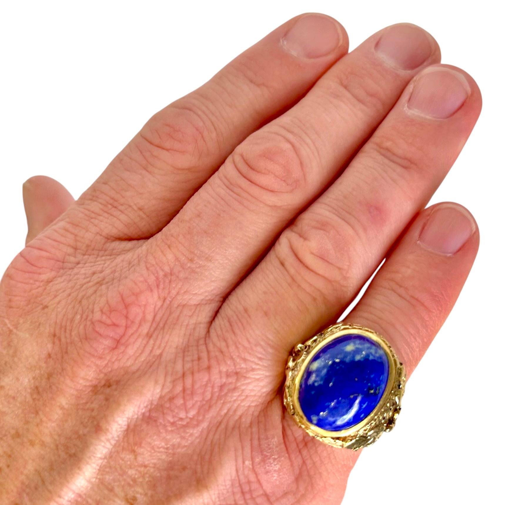 Klassischer Siegelring für Männer aus 18 Karat Gelbgold und Lapislazuli-Cabochon im Angebot 9