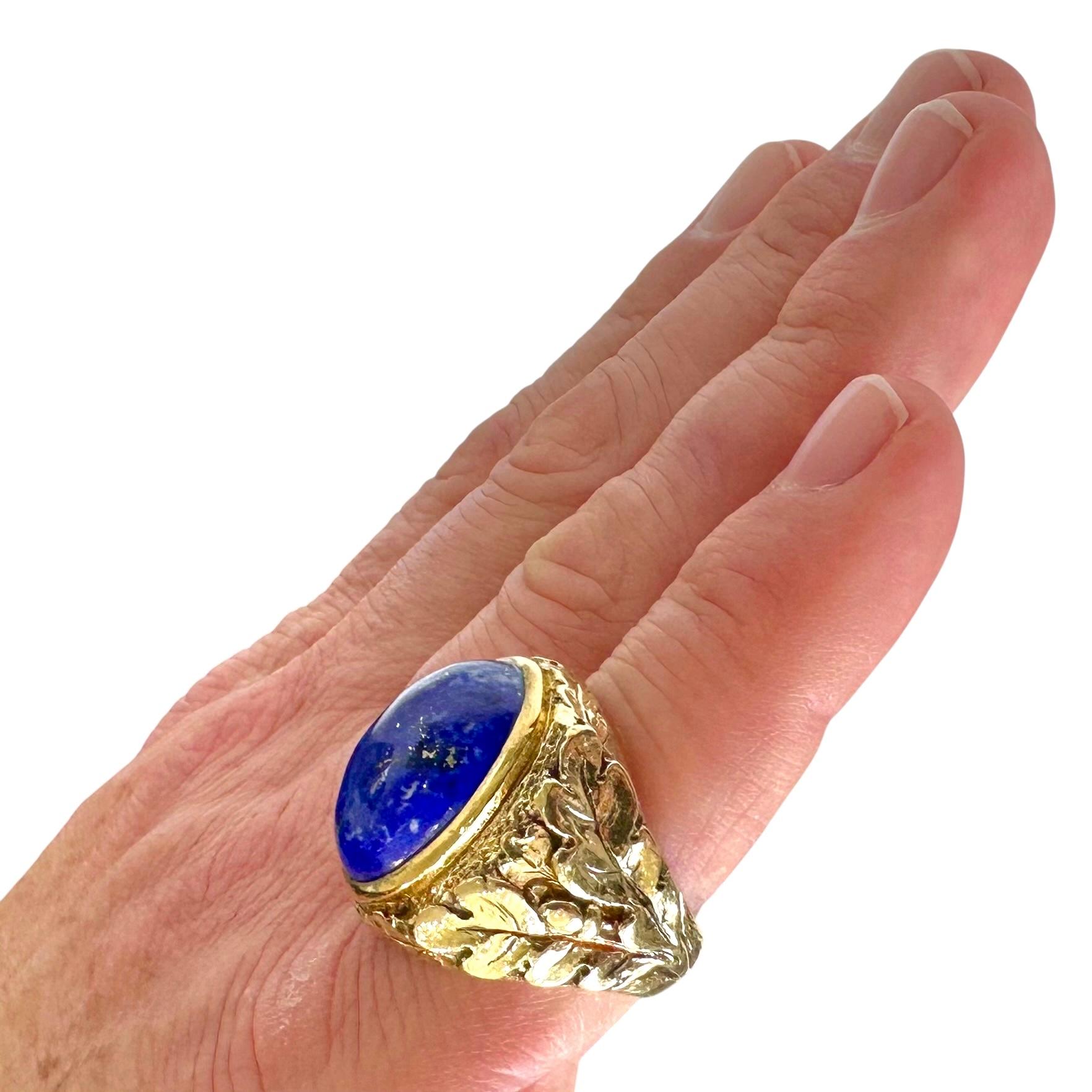 Klassischer Siegelring für Männer aus 18 Karat Gelbgold und Lapislazuli-Cabochon im Angebot 10