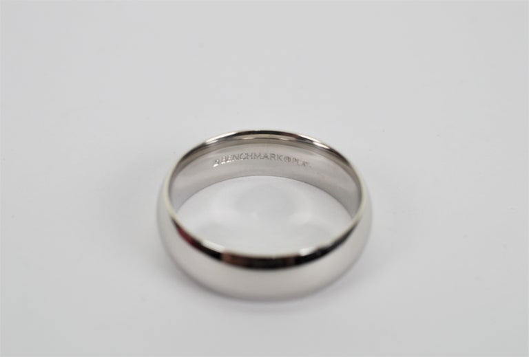 Classic Men's Platinum Wedding Band Ring New w/ Box and Papers For