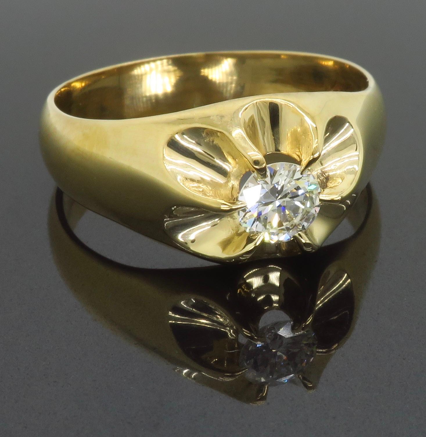 Classic Men's Solitaire Diamond Ring  For Sale 7