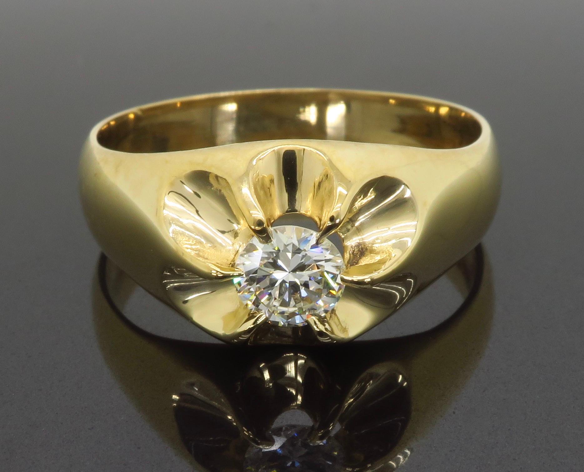 Classic Men's Solitaire Diamond Ring  For Sale 2