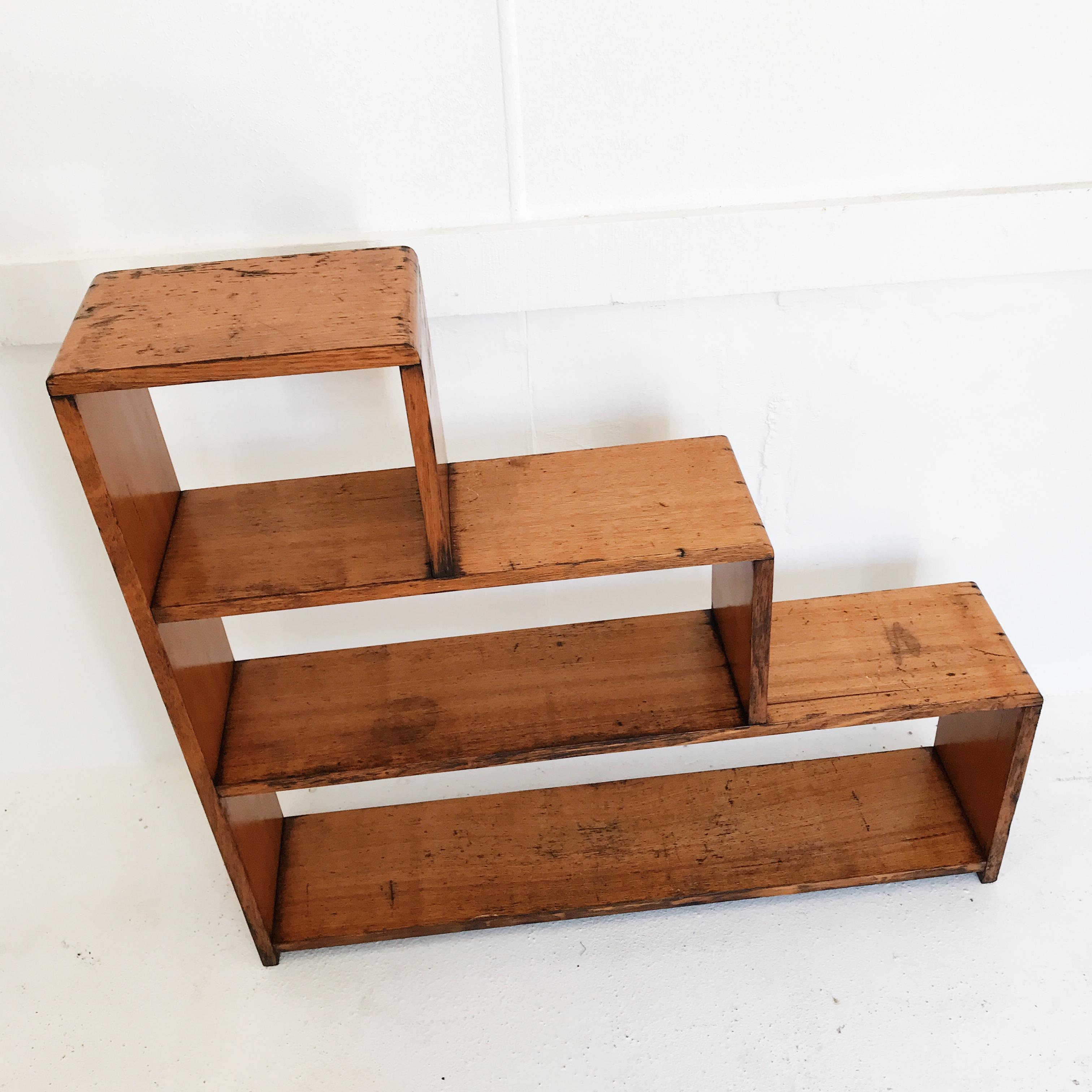 step shelves