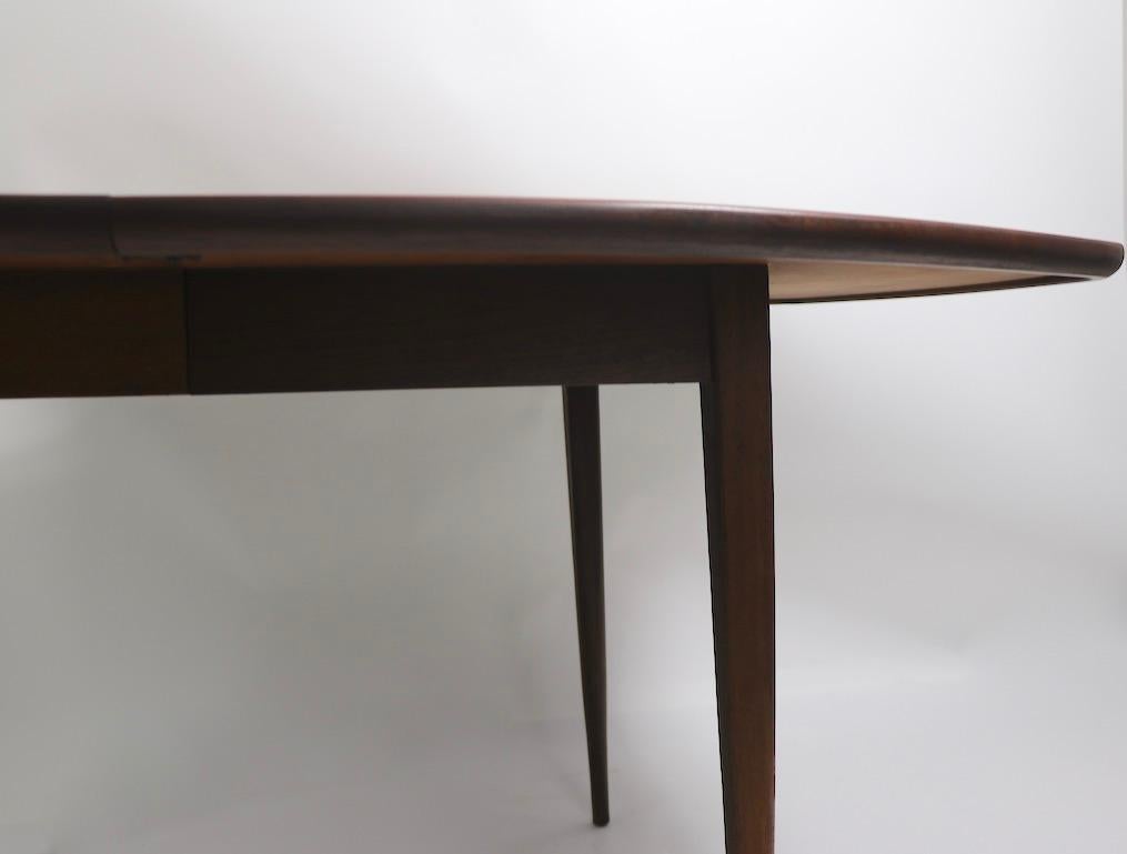 Classic Mid Century Dining Table In Good Condition In New York, NY