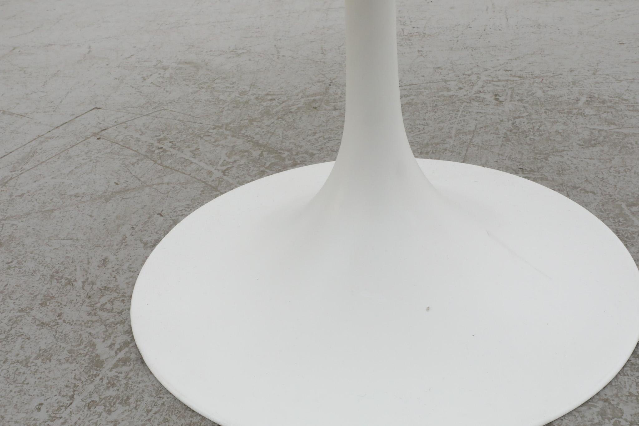 Classic Mid-Century Eero Saarinen Style Tulip Dining Table by Cees Braakman For Sale 5