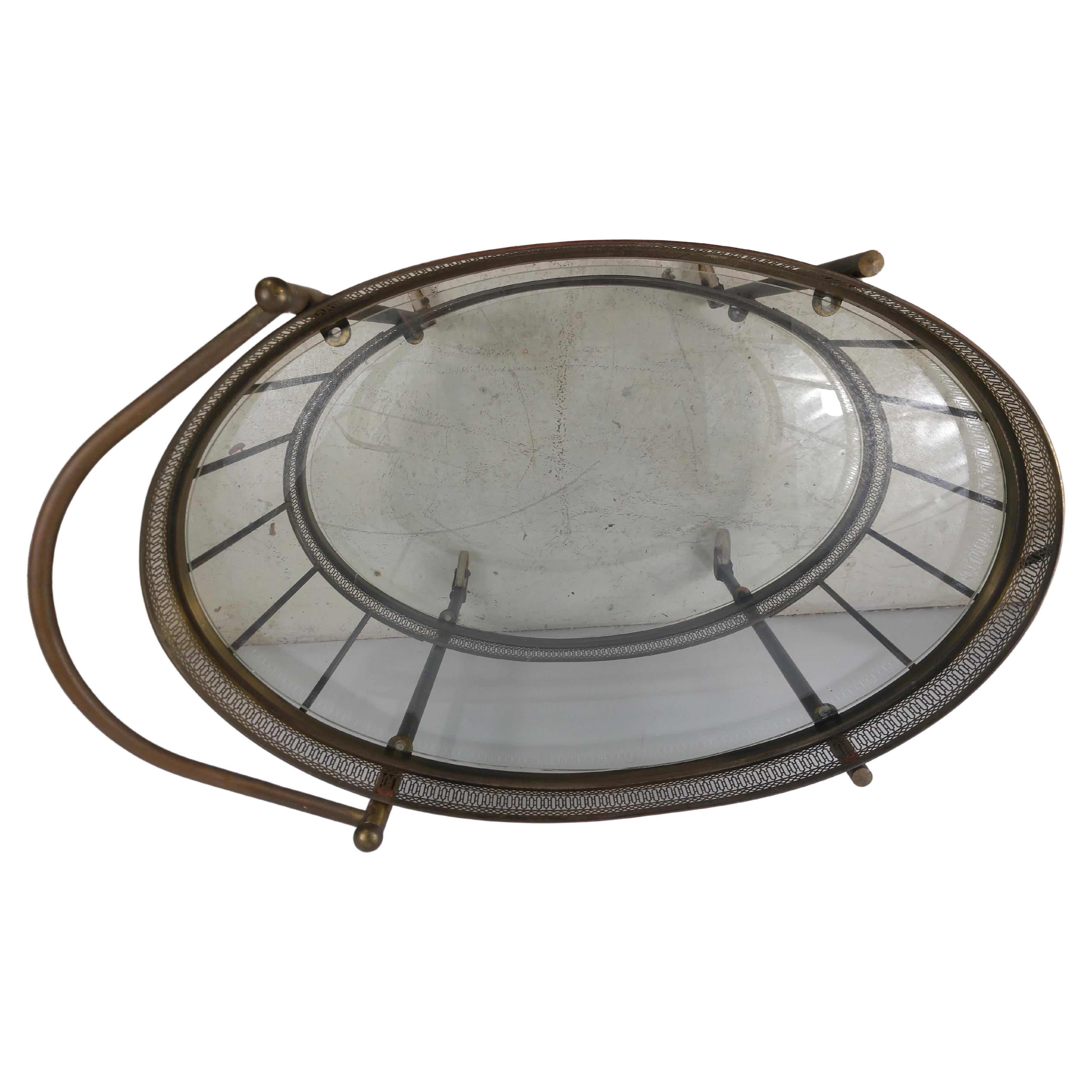 Klassischer ovaler Barwagen aus Messing aus der Mitte des Jahrhunderts, um 1954 (Moderne der Mitte des Jahrhunderts) im Angebot