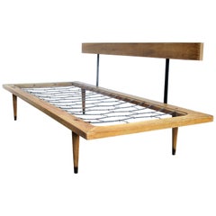 Vintage Classic Mid-Century Modern Daybed