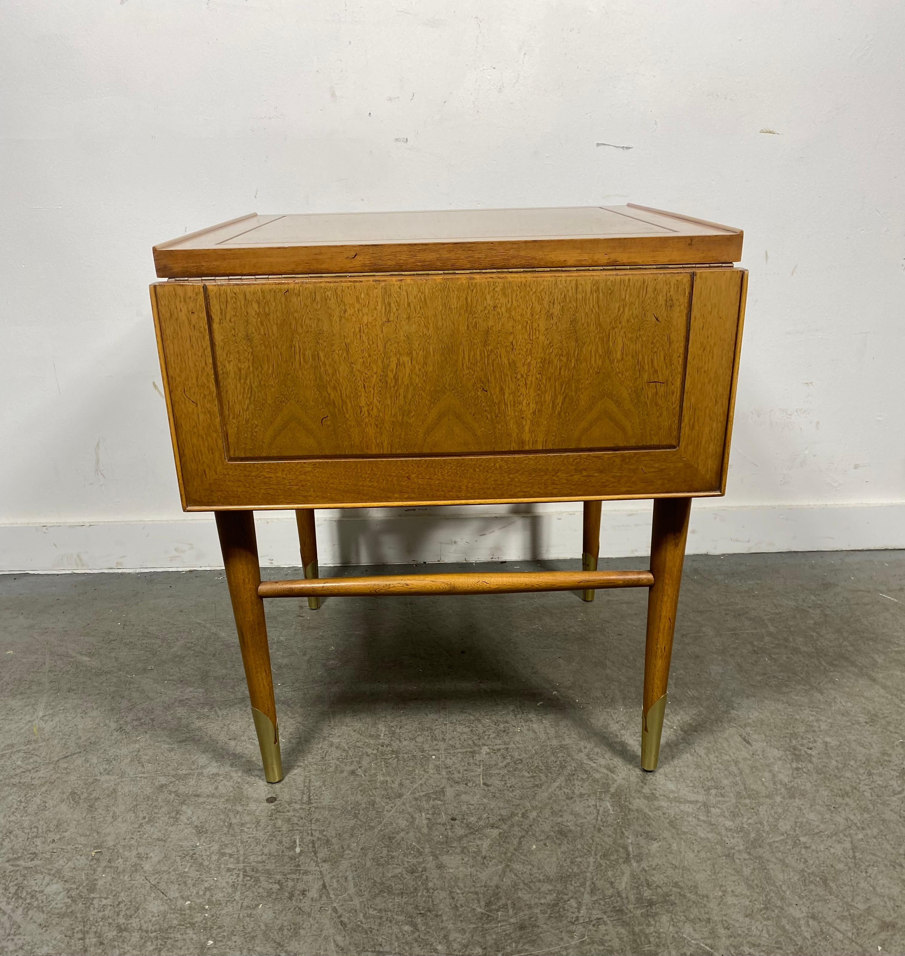 American Classic Mid Century Modern Lamp/end Table, Copenhagen collection by Lane For Sale