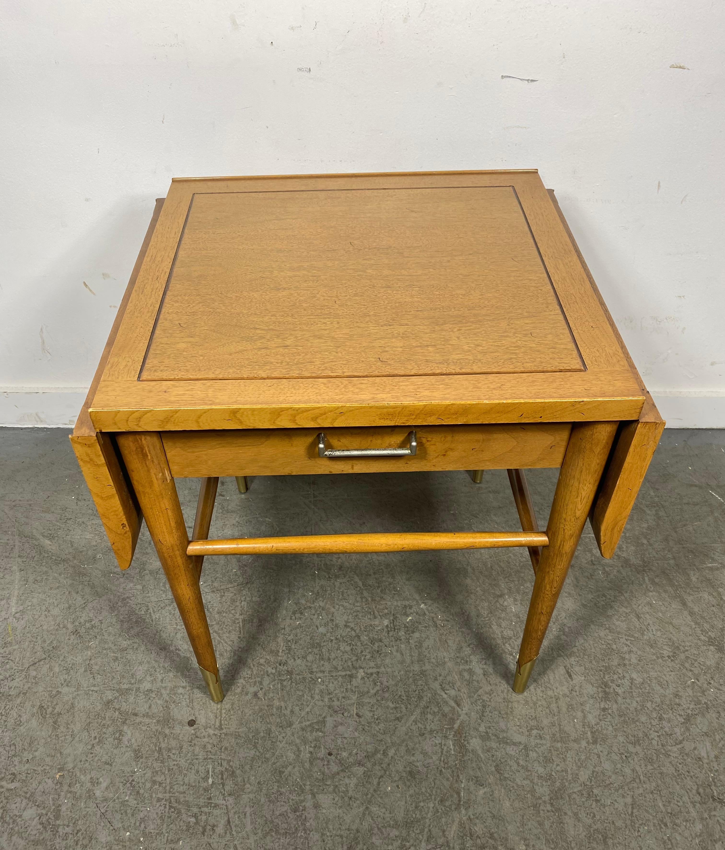Classic Mid Century Modern Lamp/end Table, Copenhagen collection by Lane In Good Condition For Sale In Buffalo, NY