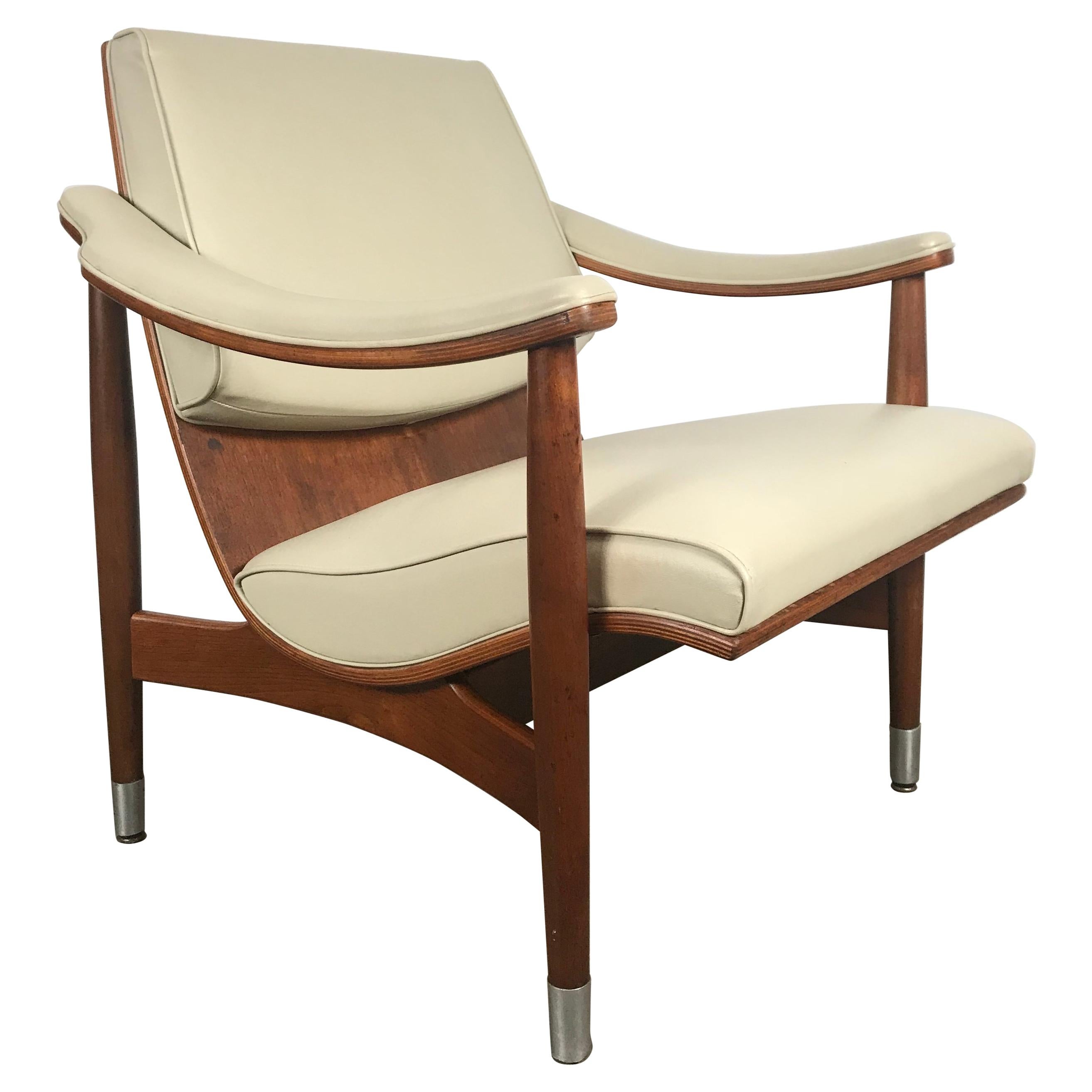 Classic Mid-Century Modern Plywood Scoop Lounge Chair by Thonet