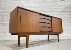 Mid Century Modern Styled Teak Credenza / Media Stand / Sideboard