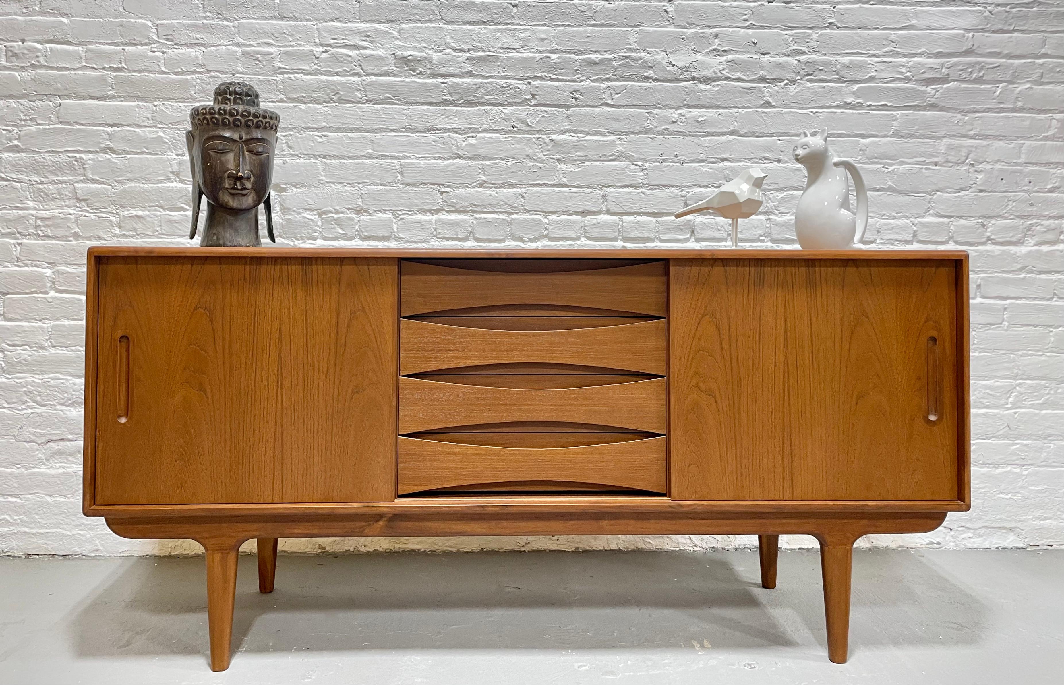 credenza styling