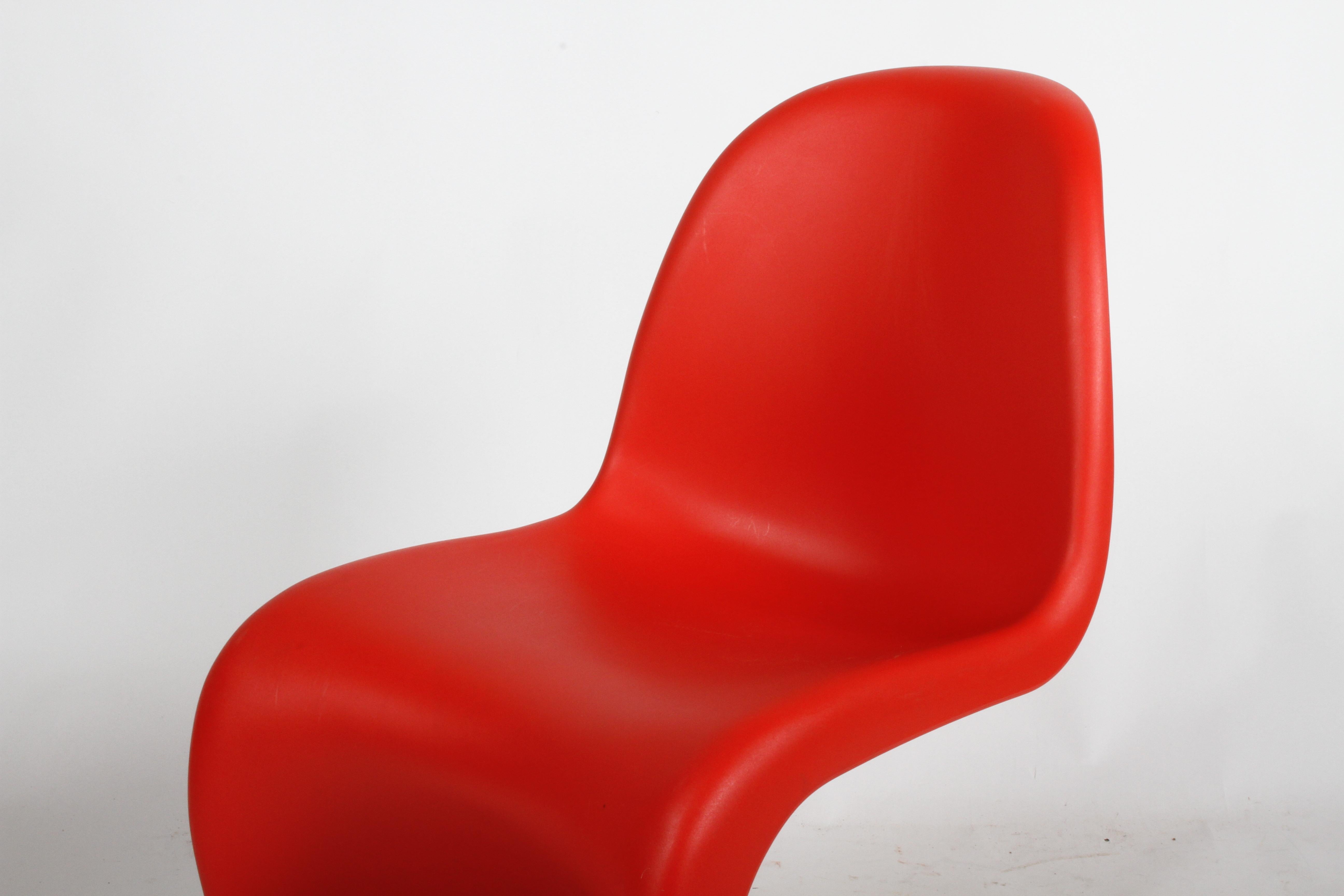 Classic Mid-Century Modern Verner Panton Chair in Red, Vitra Production 3