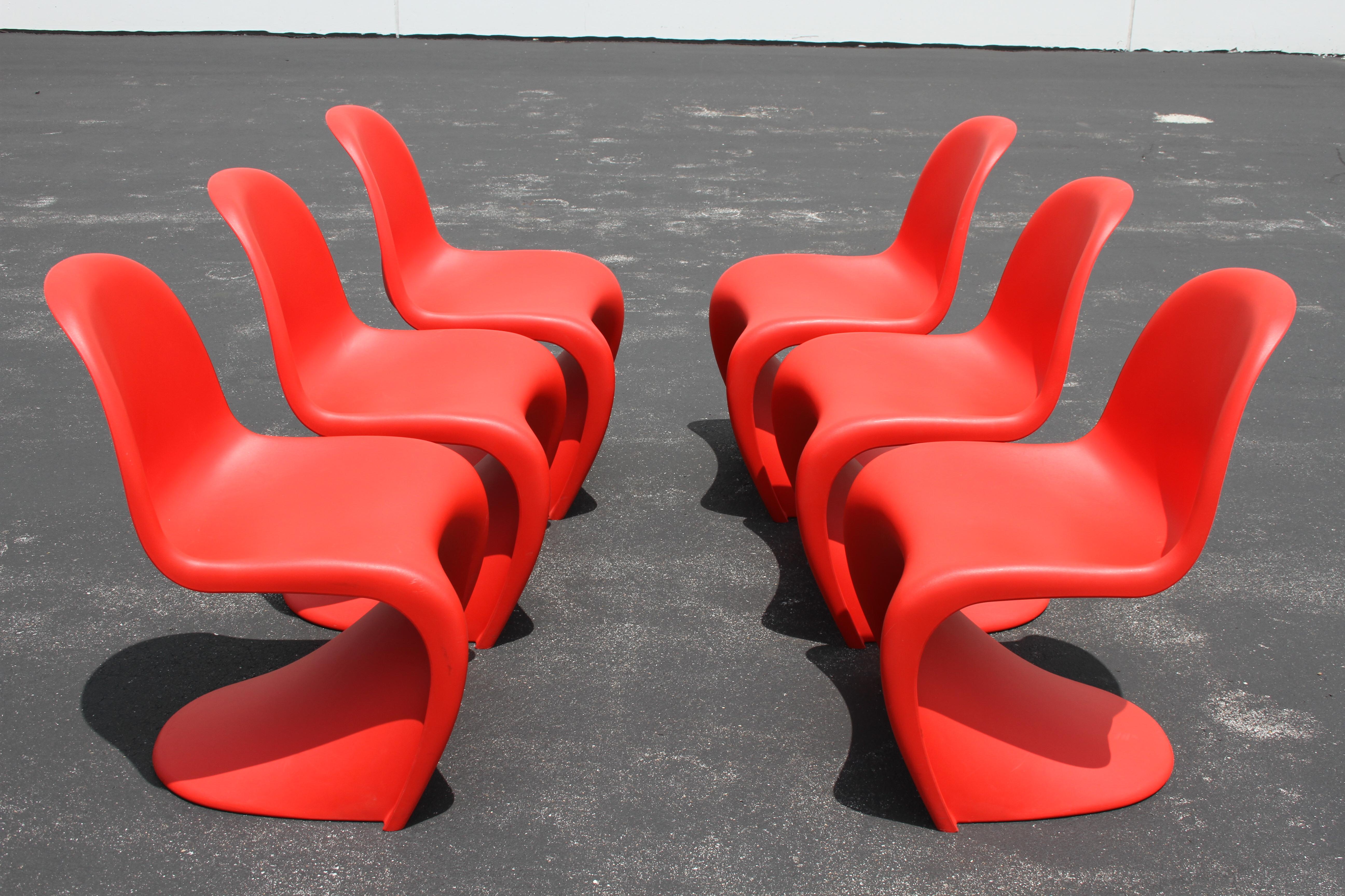 Classic Mid-Century Modern Verner Panton Chair in Red, Vitra Production 5
