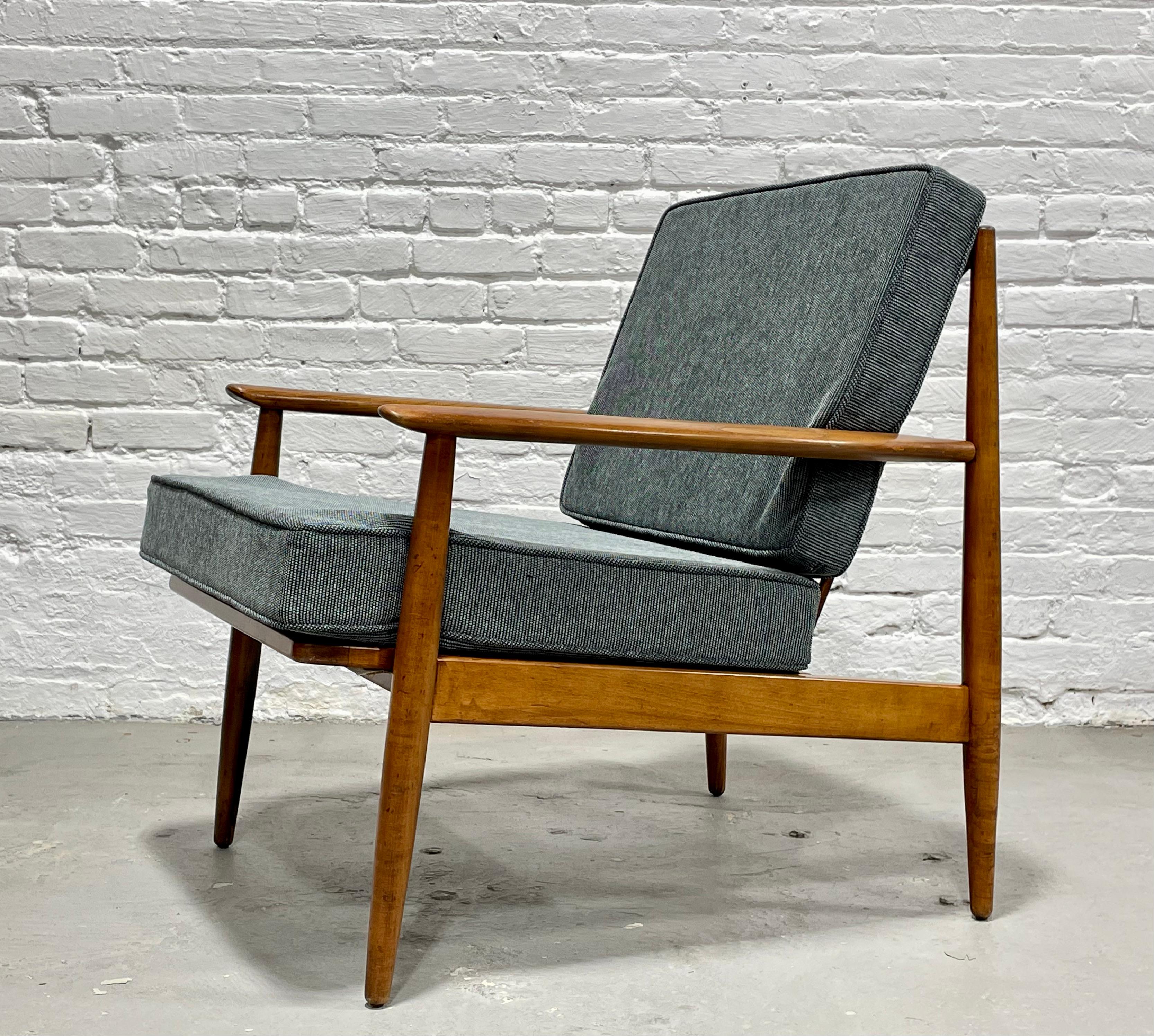 CLASSIC Mid Century Modern Vintage LOUNGE CHAIR / Armchair Baumritter, C. 1960's 4