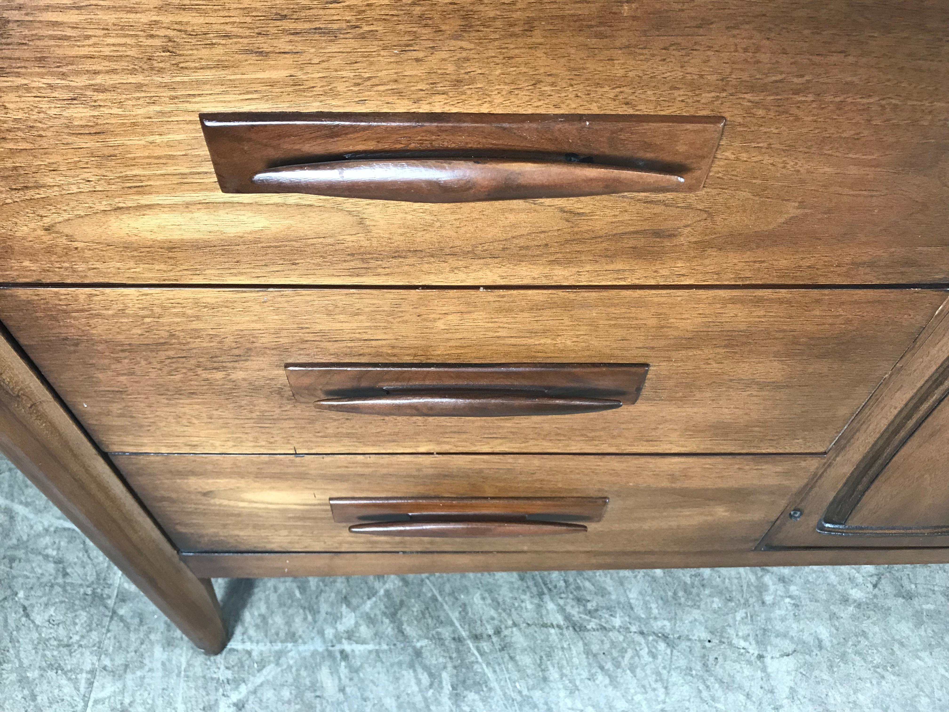 Classic Mid-Century Modern walnut 9-drawer dresser by Broyhill Premier, 