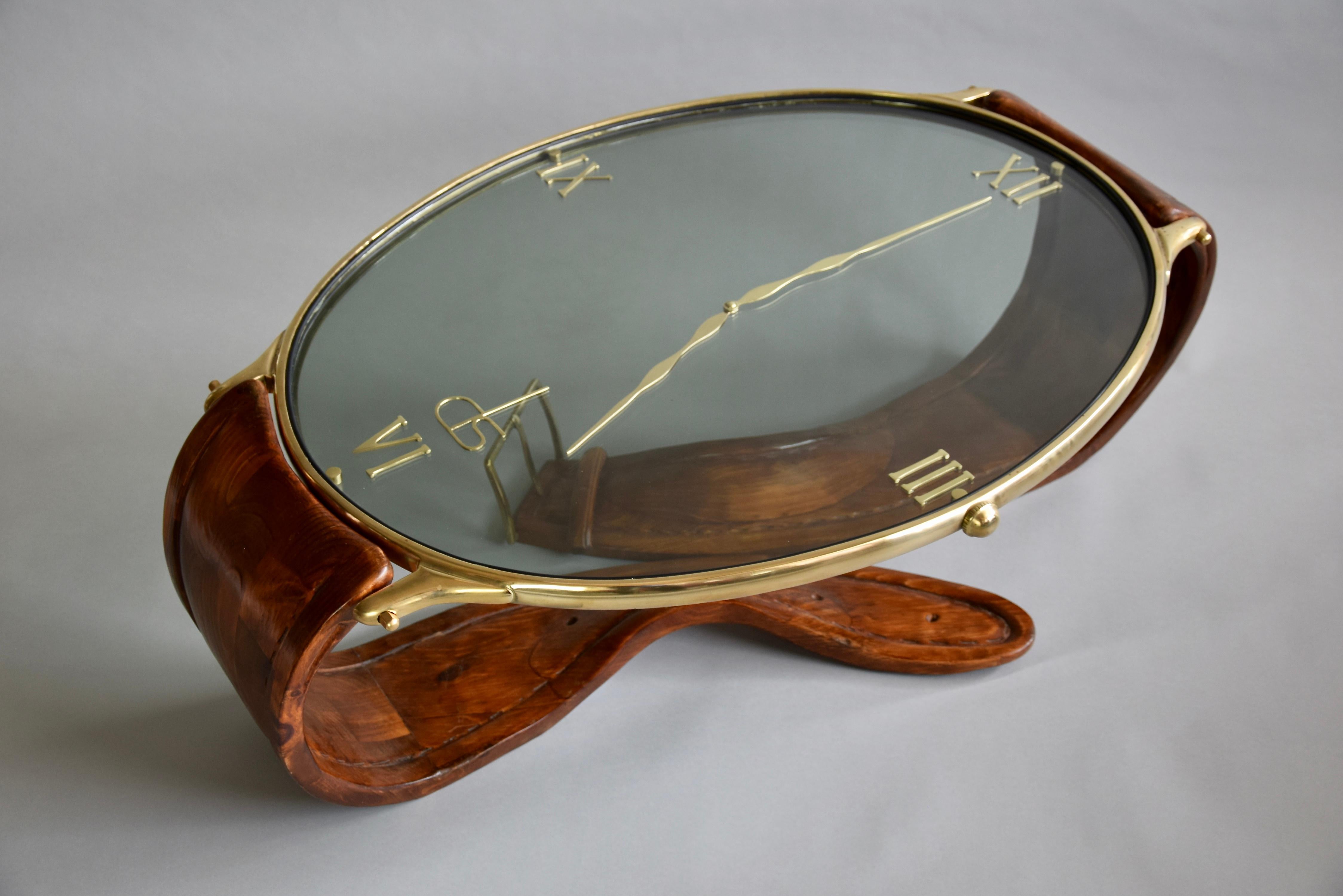 Classic Vintage Gold Wrist Watch Coffee Table In Good Condition For Sale In Weesp, NL