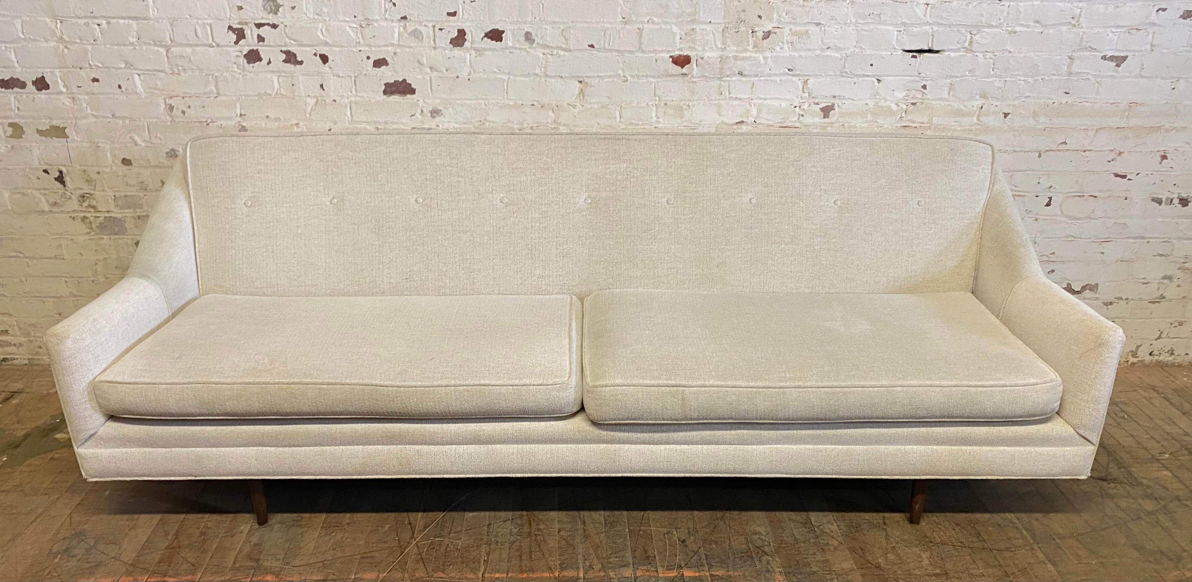 Classic Mid-Century Modernist Sofa, , After Paul McCobb.  For Sale 2