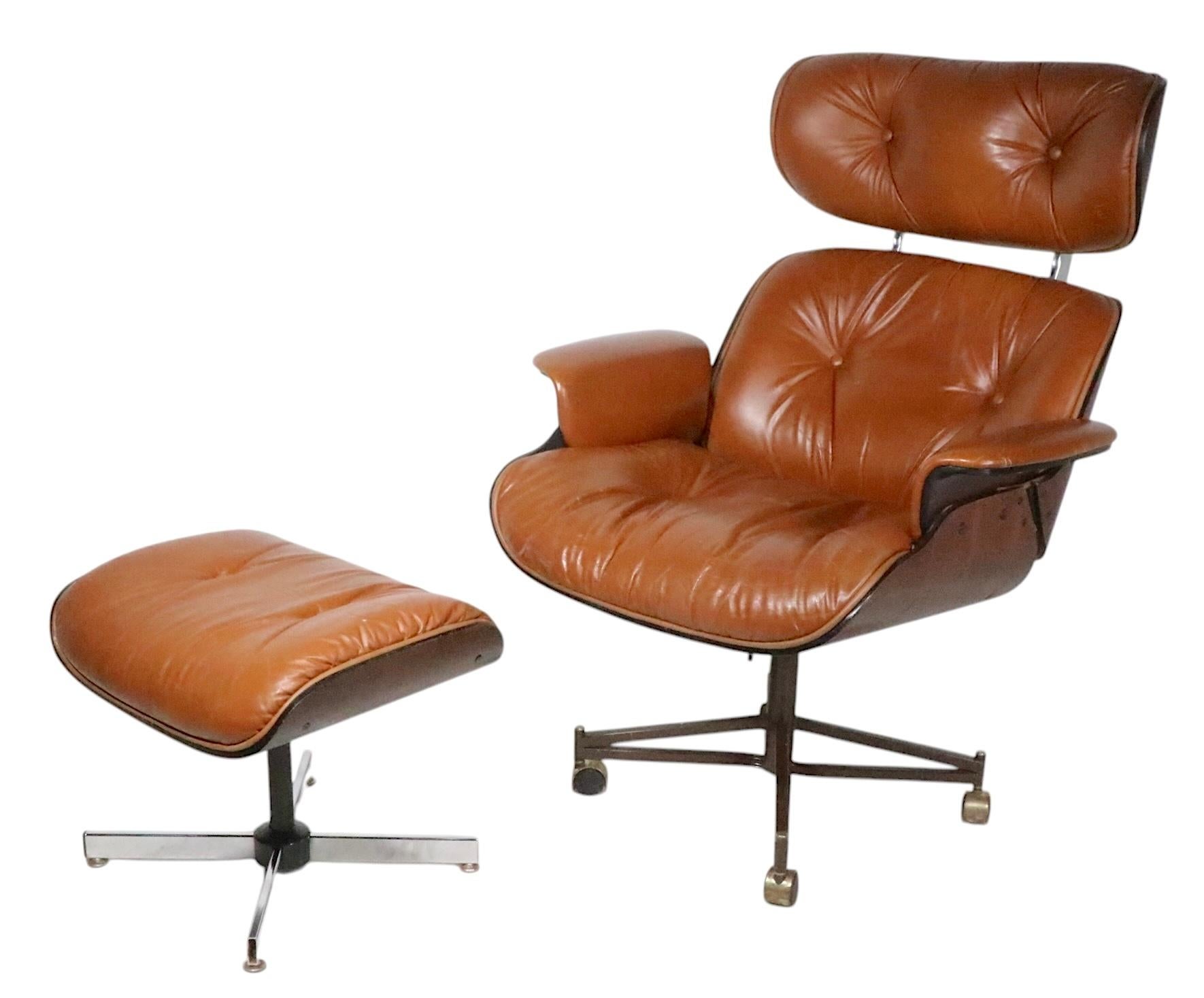 Classic Mid Century Plycraft Lounge Chair and Ottoman For Sale 10