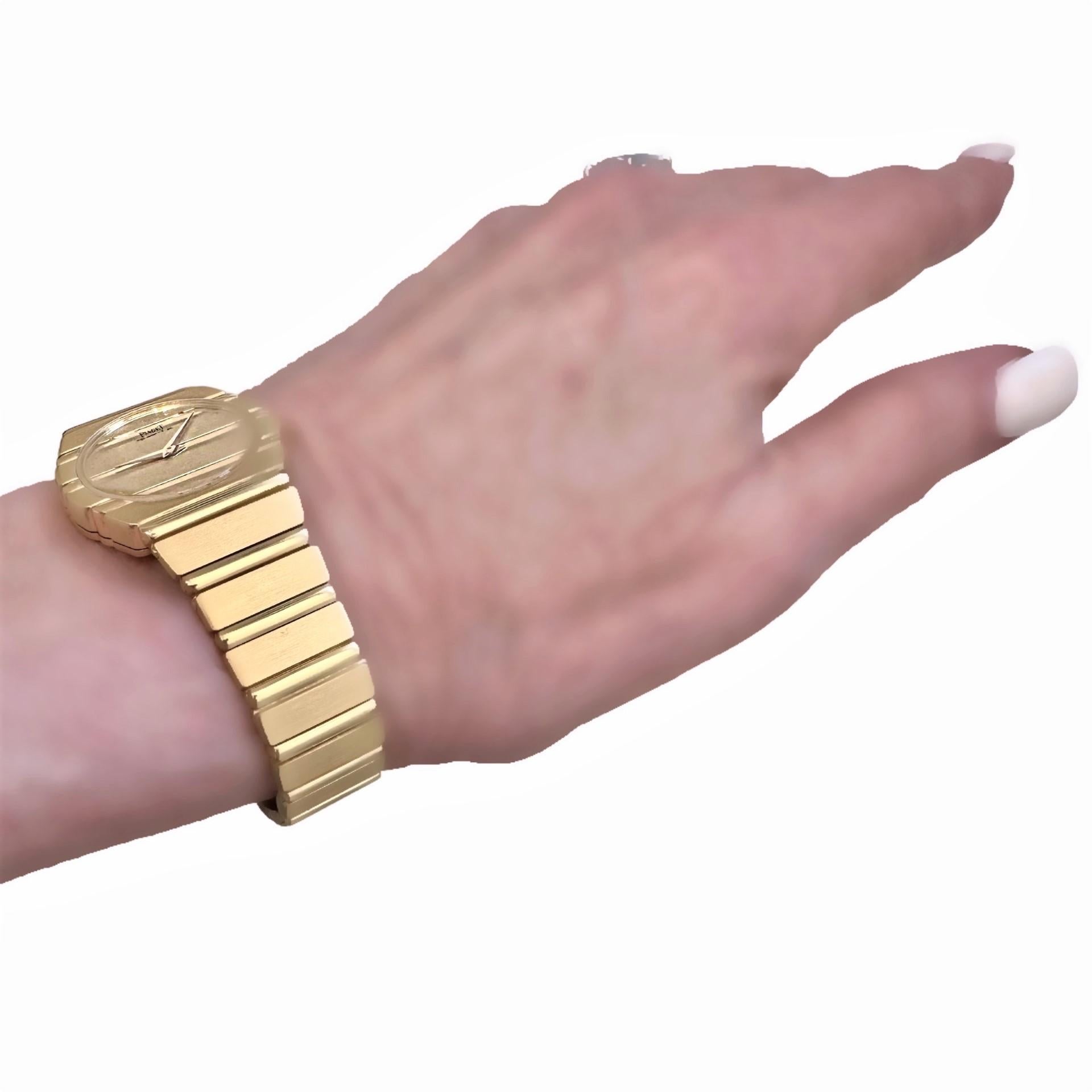 Classic Mid-size Piaget Polo Wrist Watch with Piaget Original Quartz Movement 2