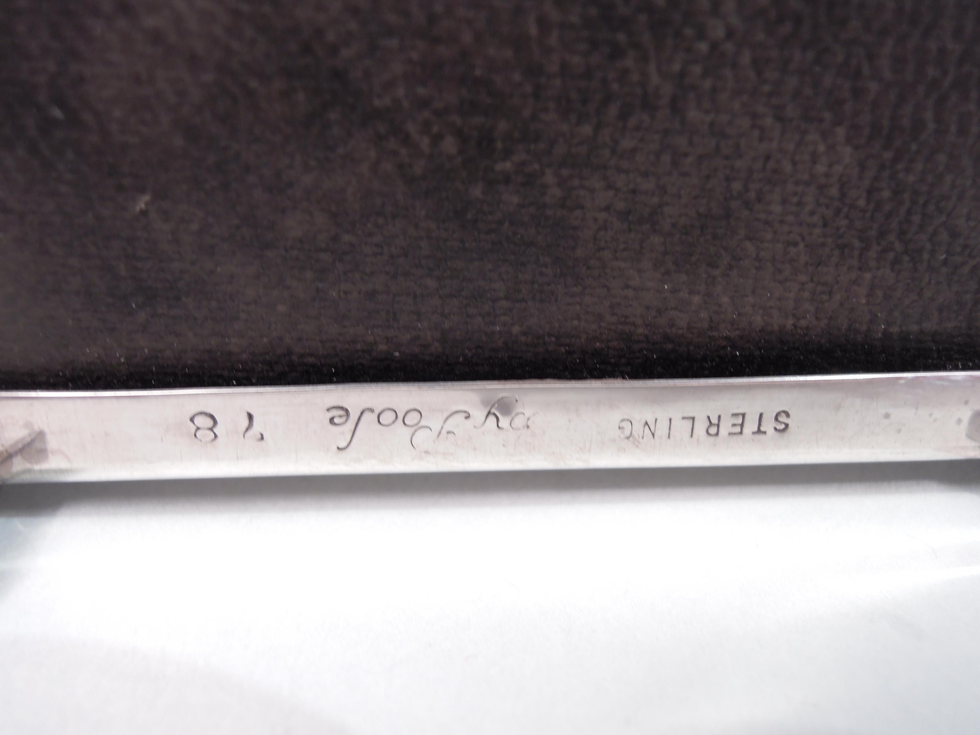 Scatola classica in argento di Poole in stile Midcentury Modern in vendita 4