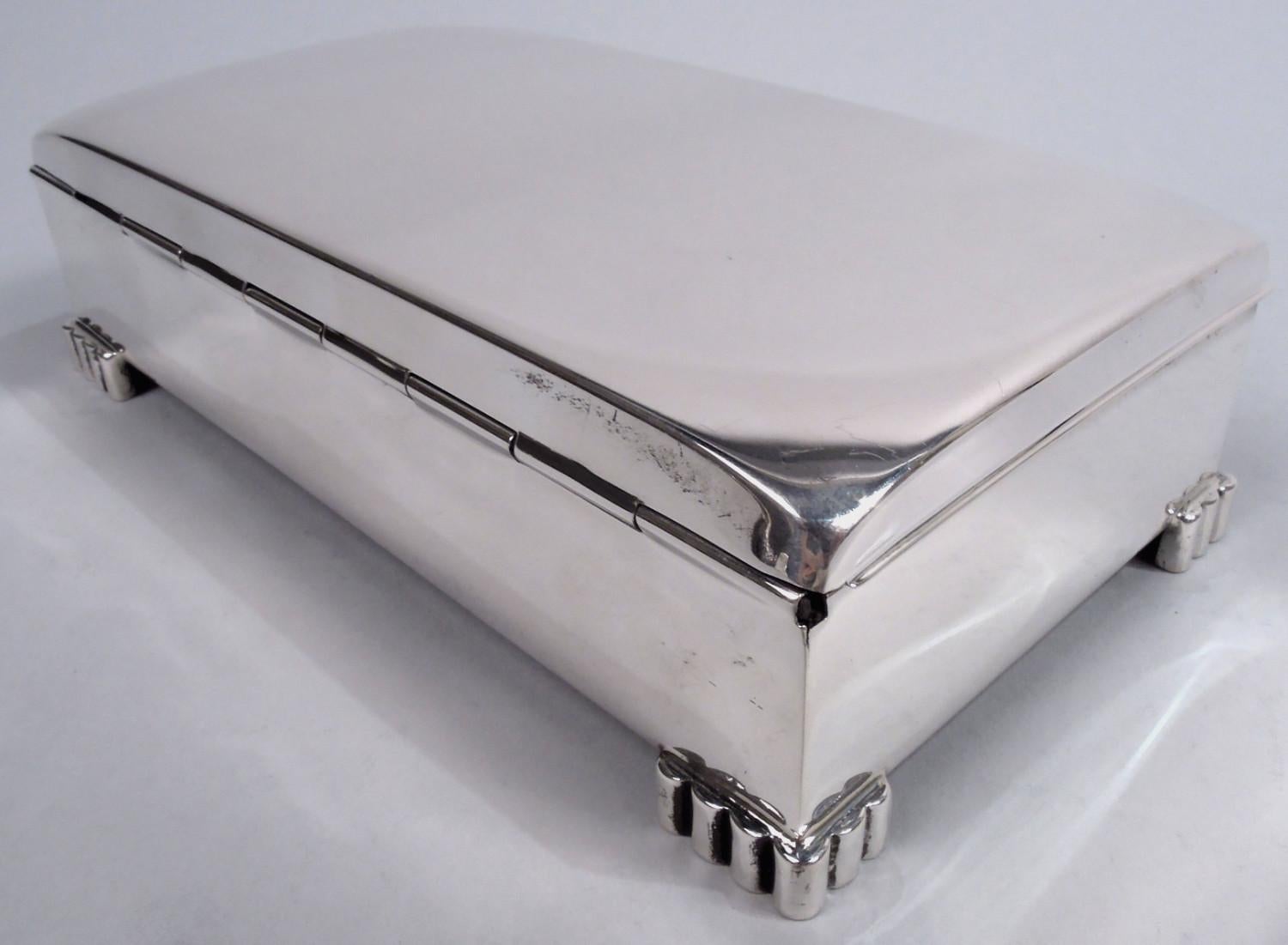 Scatola classica in argento di Poole in stile Midcentury Modern In condizioni buone in vendita a New York, NY