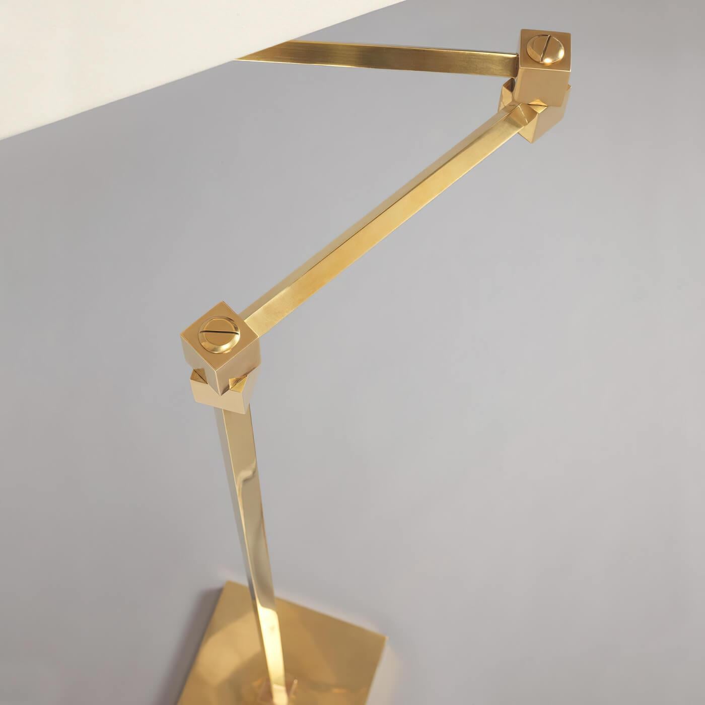 Classic Modern Brass Floor Lamp In New Condition For Sale In Westwood, NJ