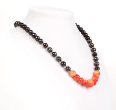 Classic Modernist 1970s Pearl Necklace