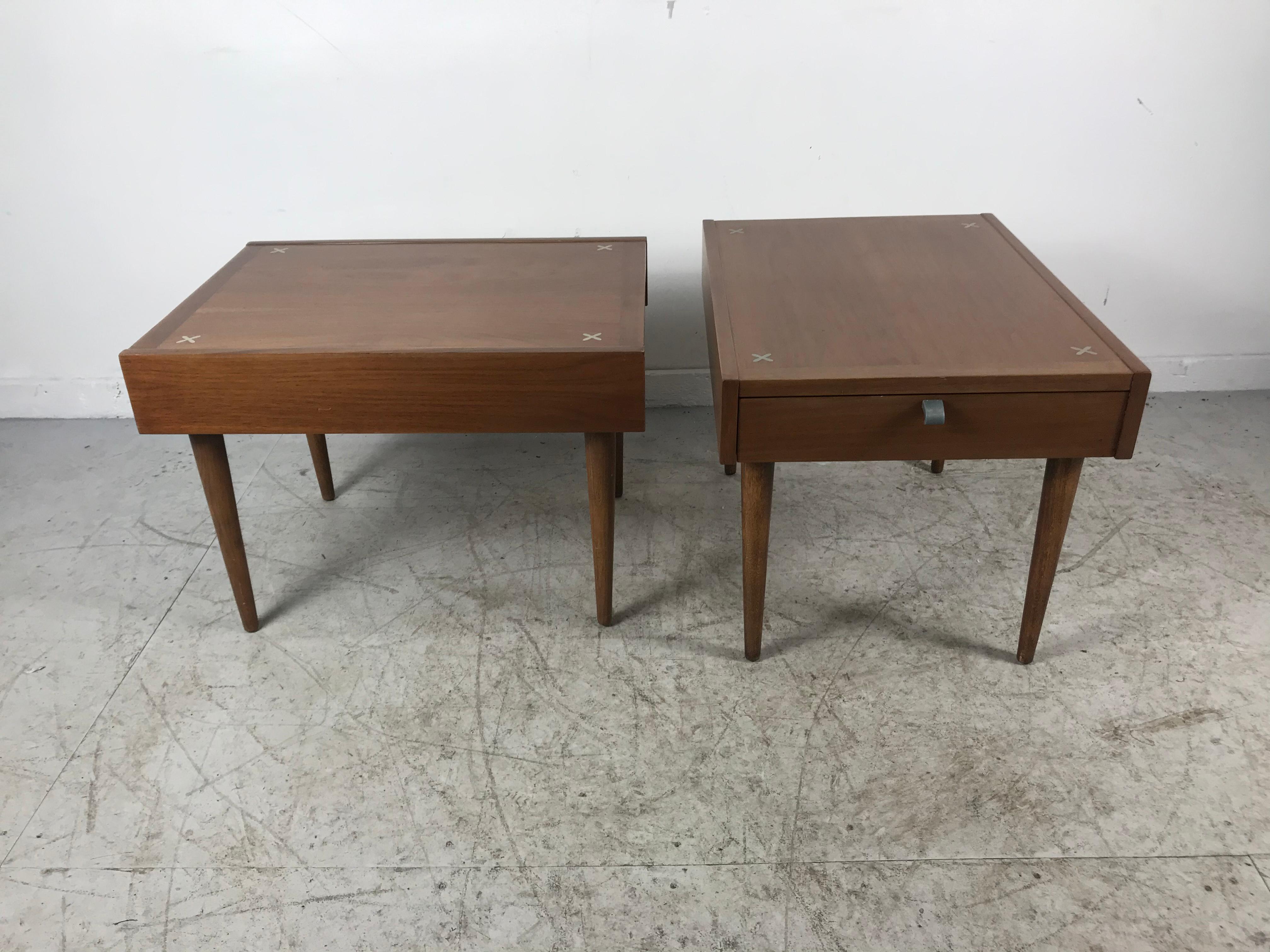 Classic Modernist American of Martinsville Nightstands with Aluminum Inlays In Good Condition In Buffalo, NY
