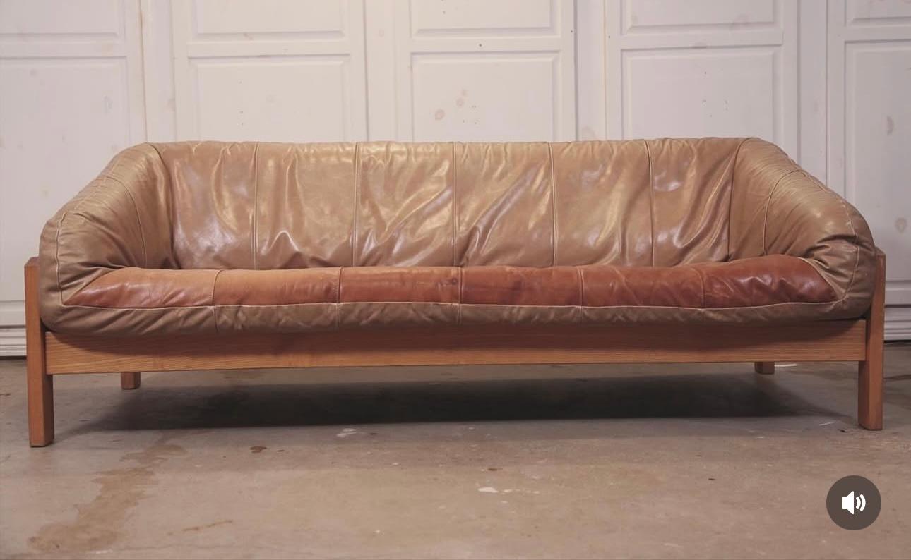 Vasca classica modernista in faggio e pelle attribuita a Søda Galvano / Norvegia in vendita 2