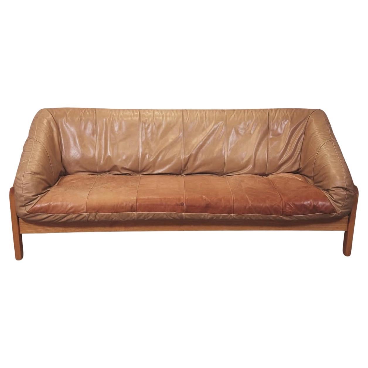 Vasca classica modernista in faggio e pelle attribuita a Søda Galvano / Norvegia in vendita