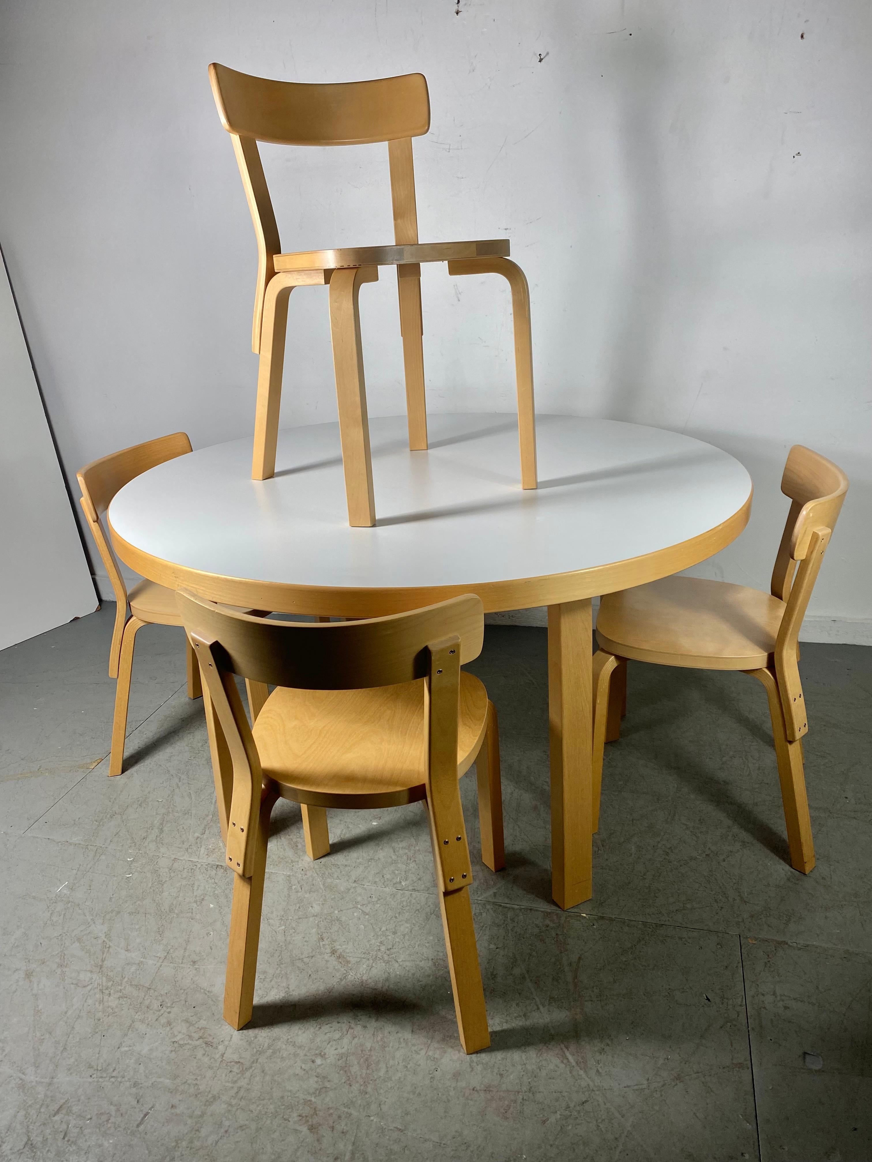 Laminate Classic Modernist Bent Plywood Dinette Set by Alvar Aalto for Artek / Finland