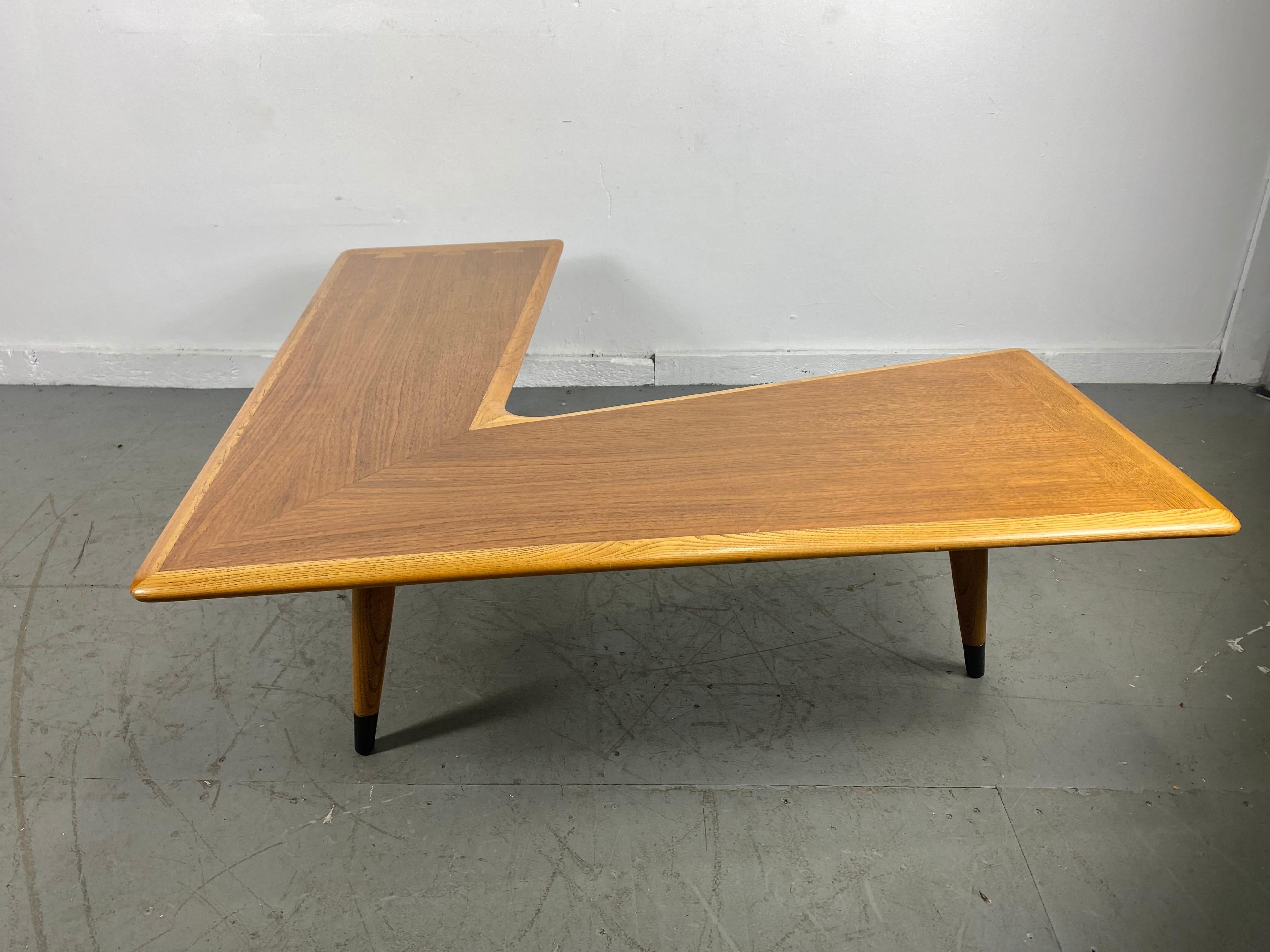 Late 20th Century Classic Modernist Boomerang Cocktail / Coffee Table by Lane Dovetail Joinery