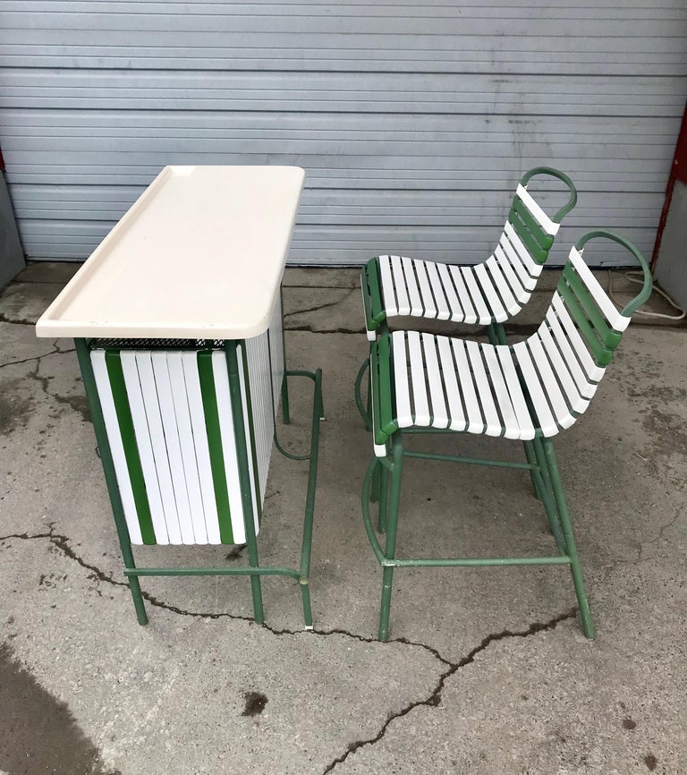 Classic Modernist Brown Jordan Patio Bar and Stools at 1stDibs
