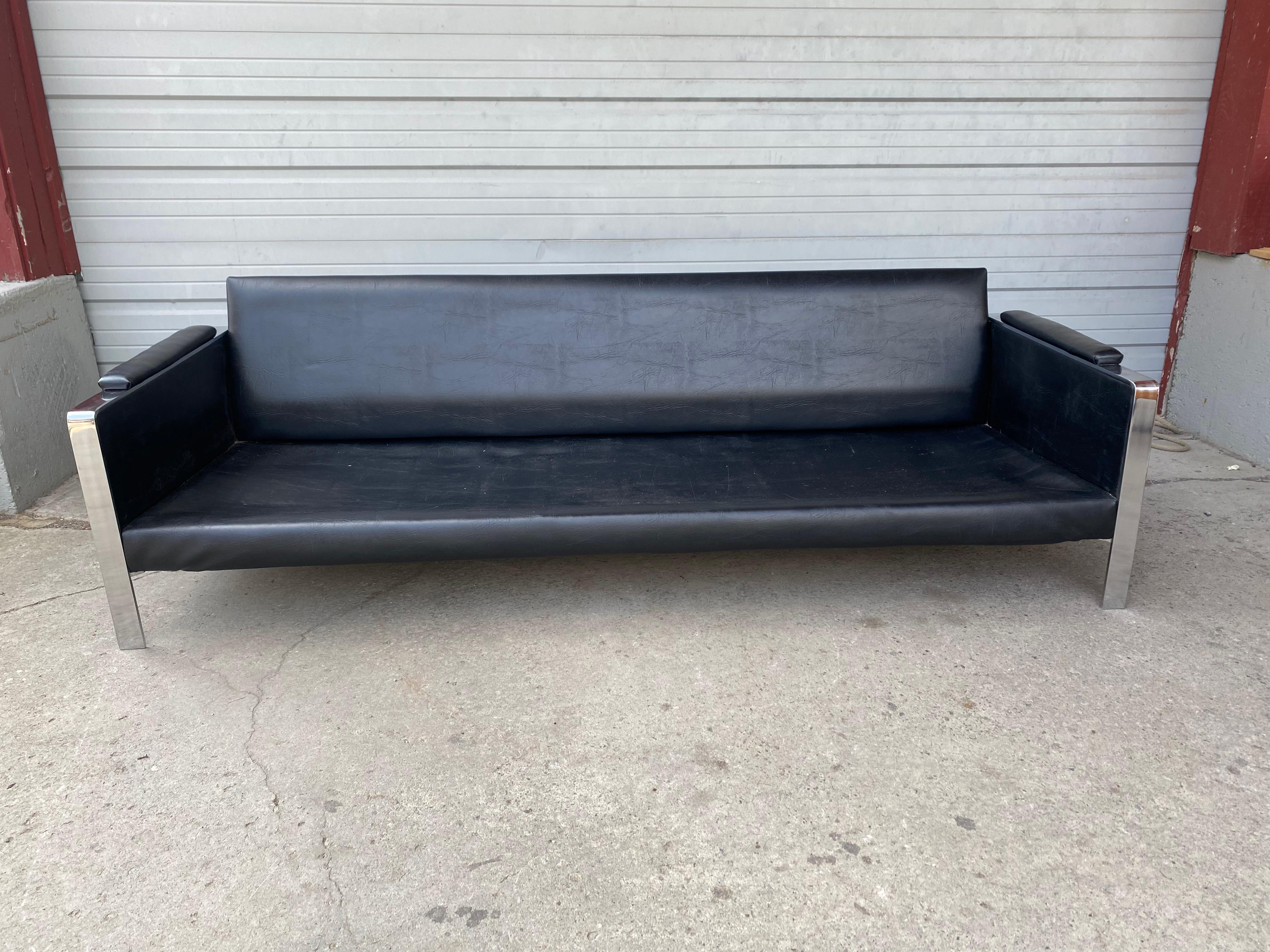 Classic Modernist Chromed Steel and Naugahyde Low Profile Sofa, Milo Baughman For Sale 4