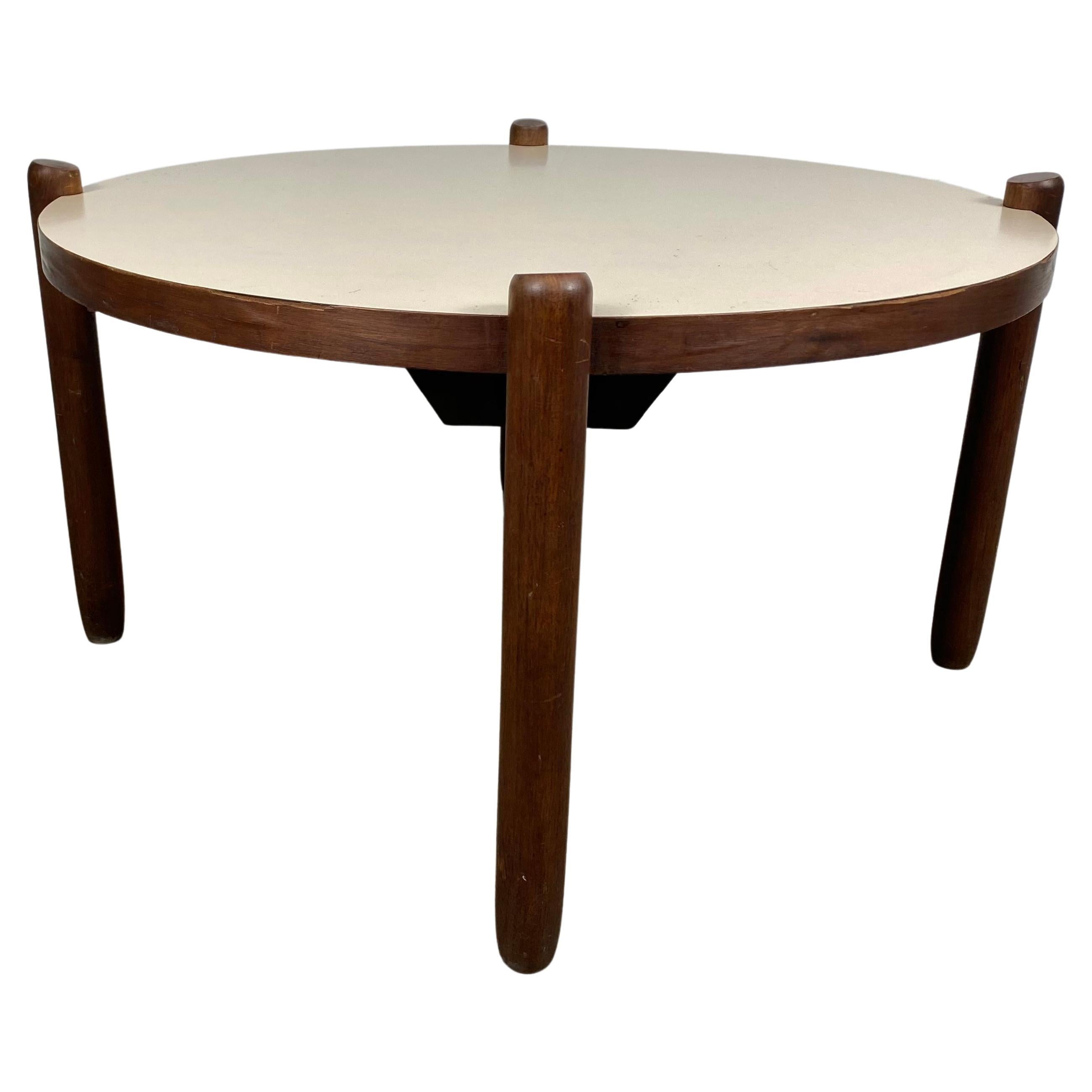 Classic Modernist Coffee / Cocktail Table Attributed to Jens Risom For Sale  at 1stDibs