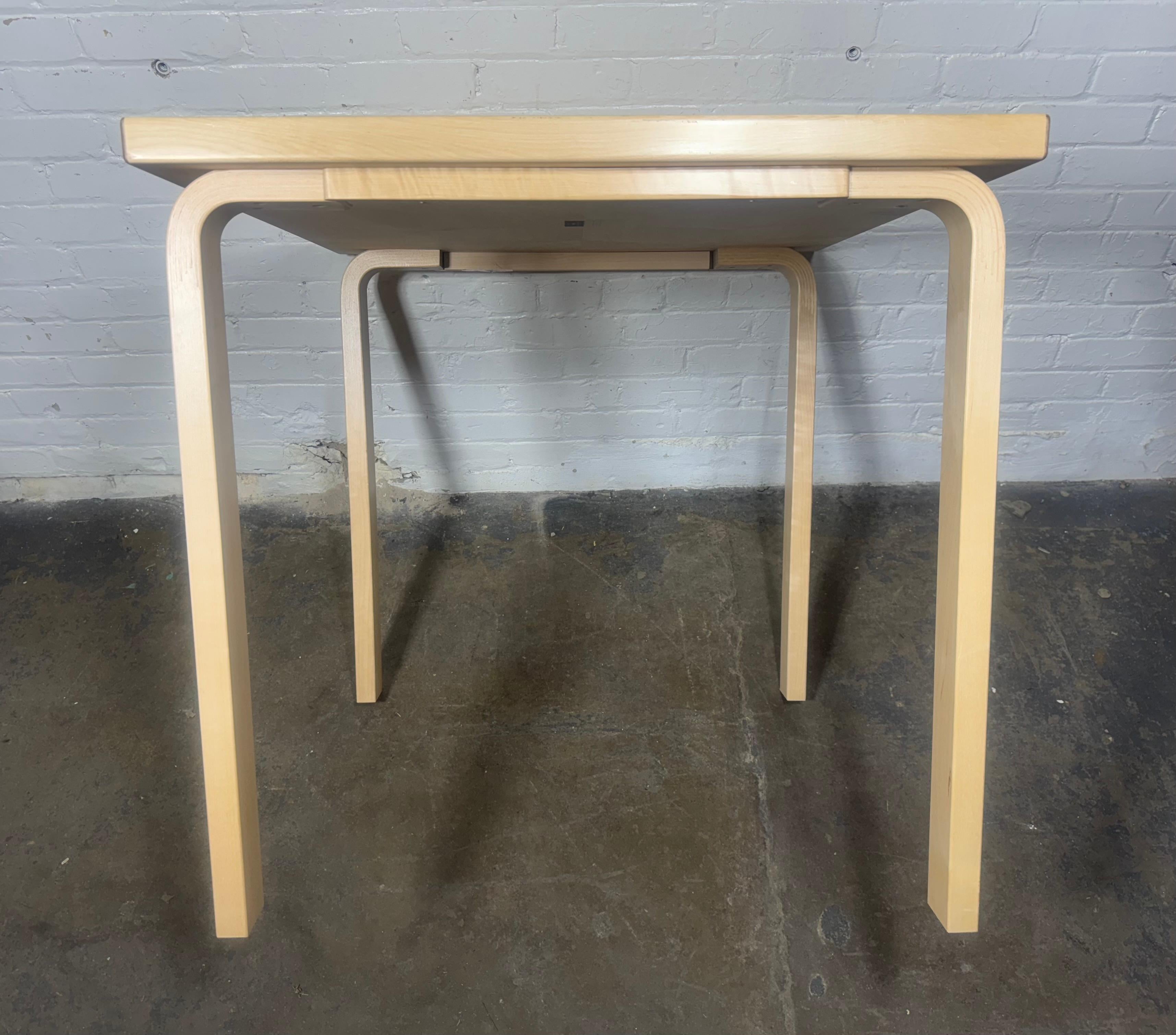 Classic Modernist Dining / card Table. figured birch, by Alvar Aalto / ARTEK In Good Condition For Sale In Buffalo, NY