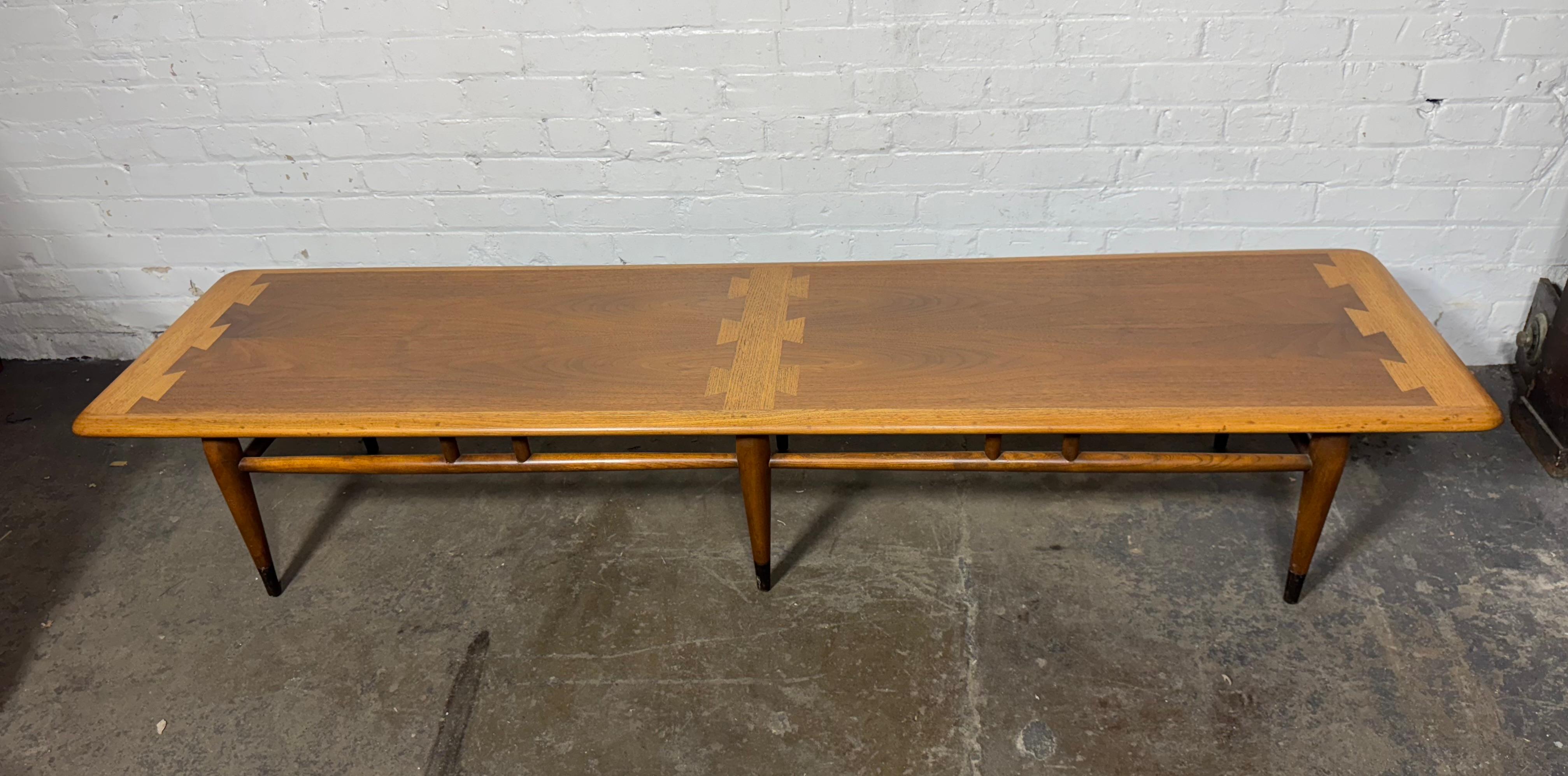 Classic Modernist Extra Long Lane Acclaim Coffee / Cocktail Table For Sale 2