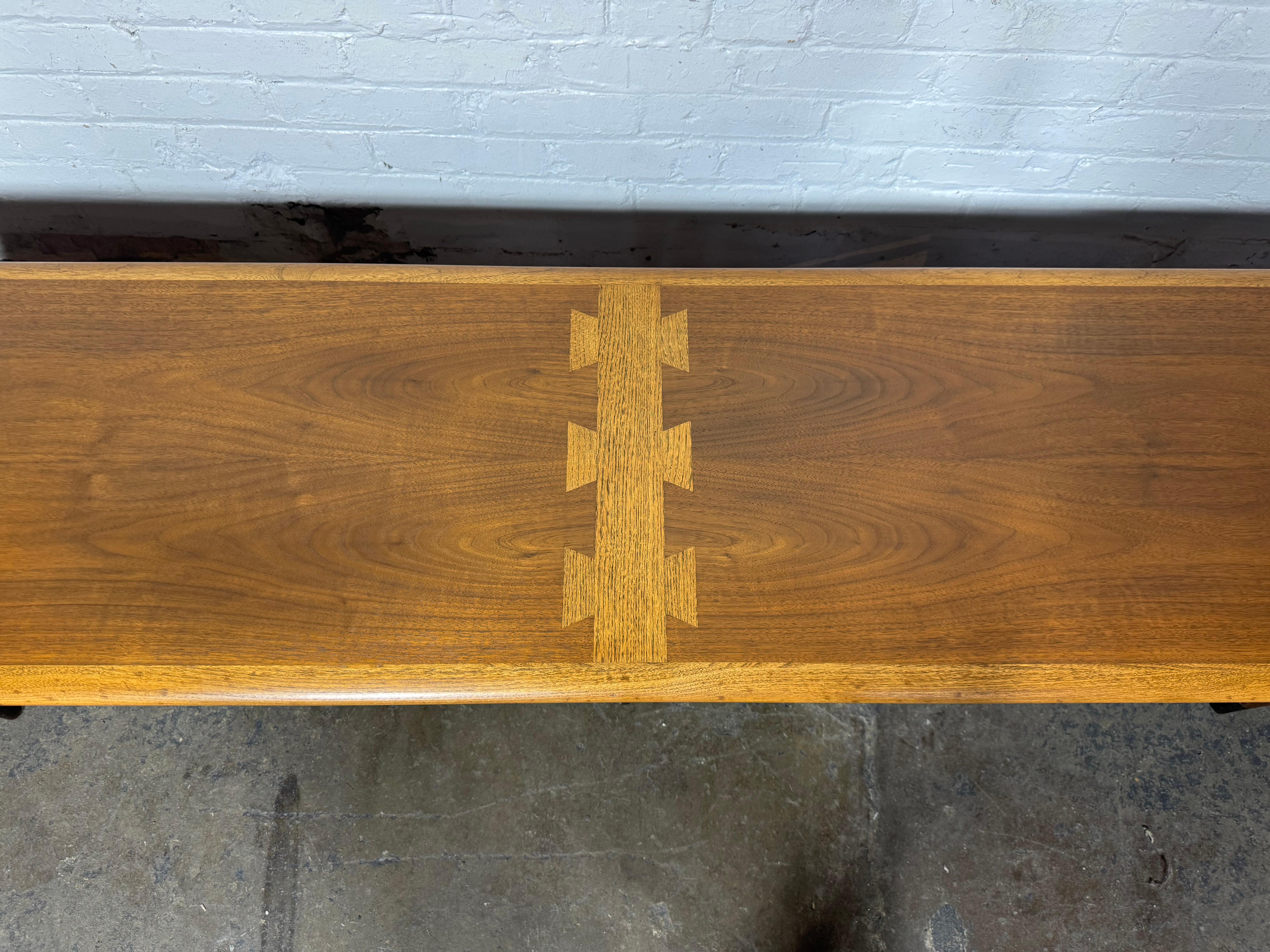 Mid-20th Century Classic Modernist Extra Long Lane Acclaim Coffee / Cocktail Table For Sale
