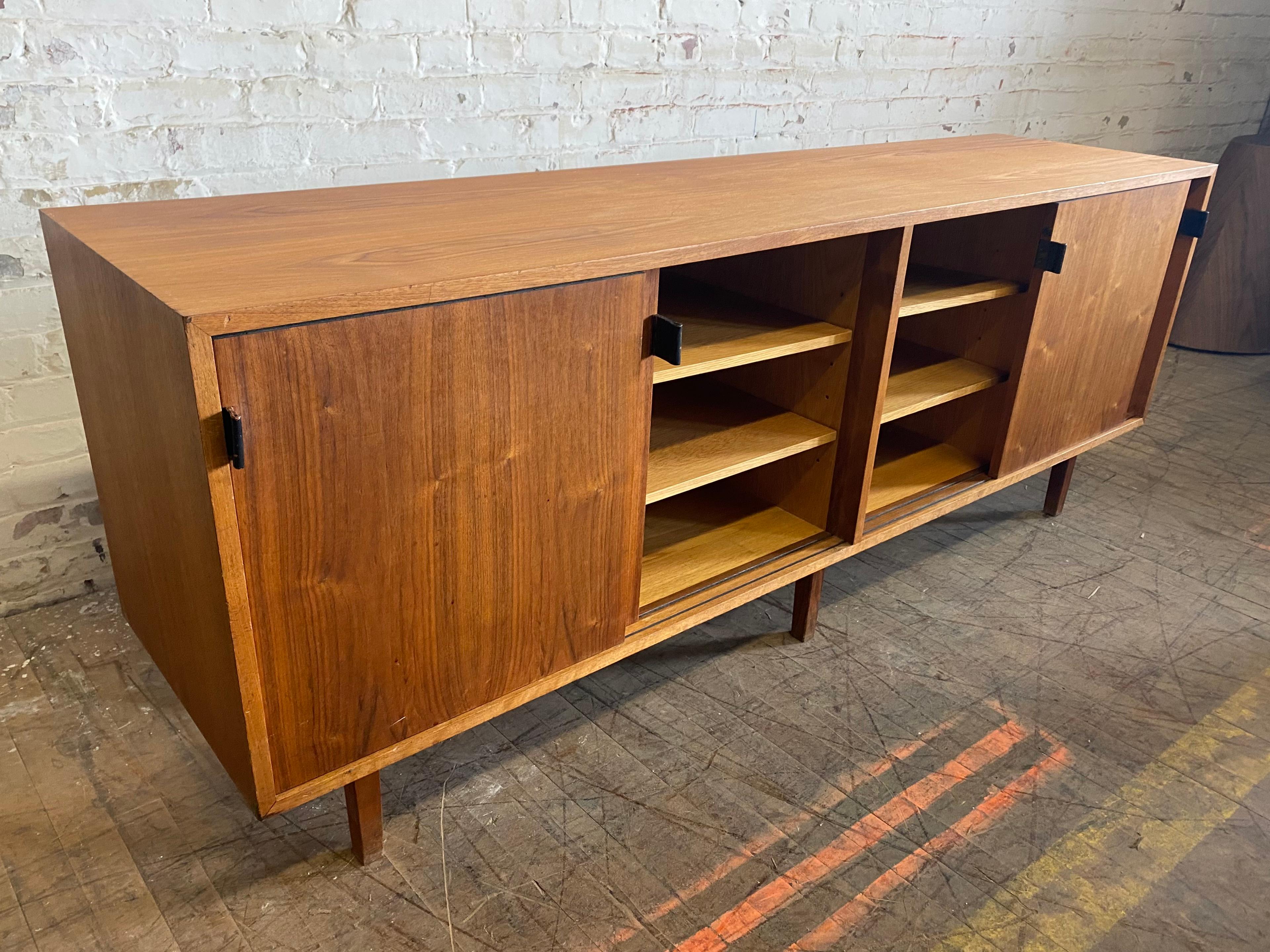 Classic Modernist Florence Knoll Walnut and Oak Credenza, Early Knoll Label 1