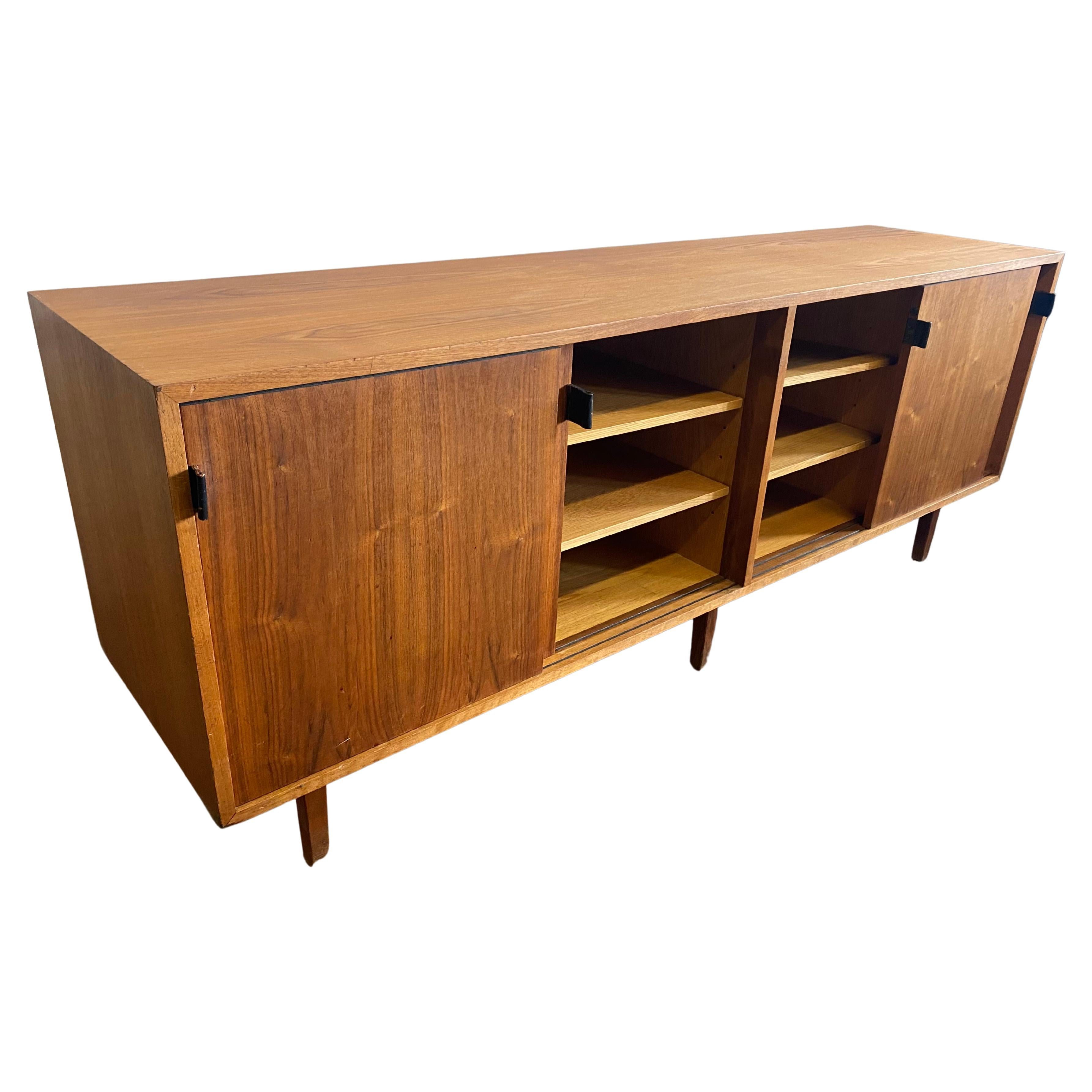 Classic Modernist Florence Knoll Walnut and Oak Credenza, Early Knoll Label