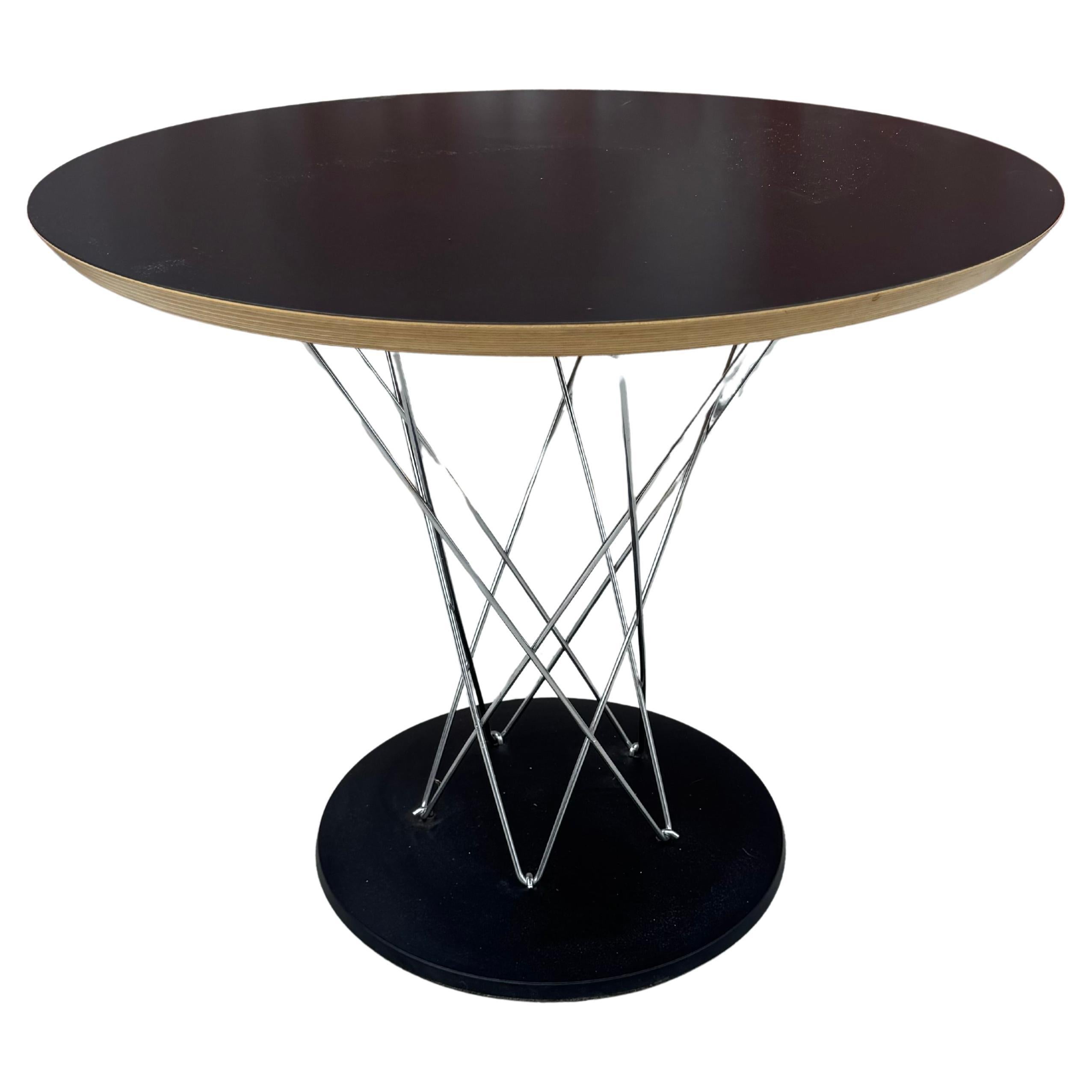 Table d'appoint classique et moderniste Isamu Noguchi 'Cyclone' pour Knoll en vente