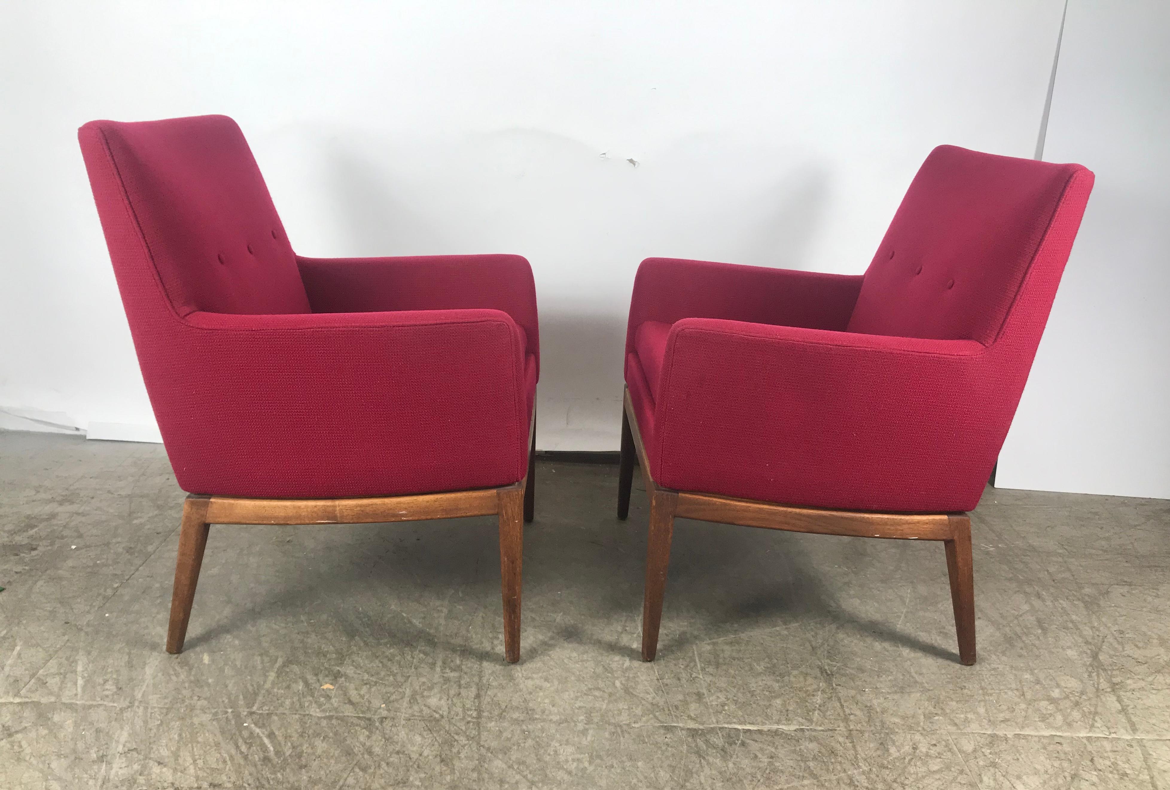 Mid-Century Modern Classic Modernist Lounge Chairs designed by Jens Risom, Jens Risom Design Inc.