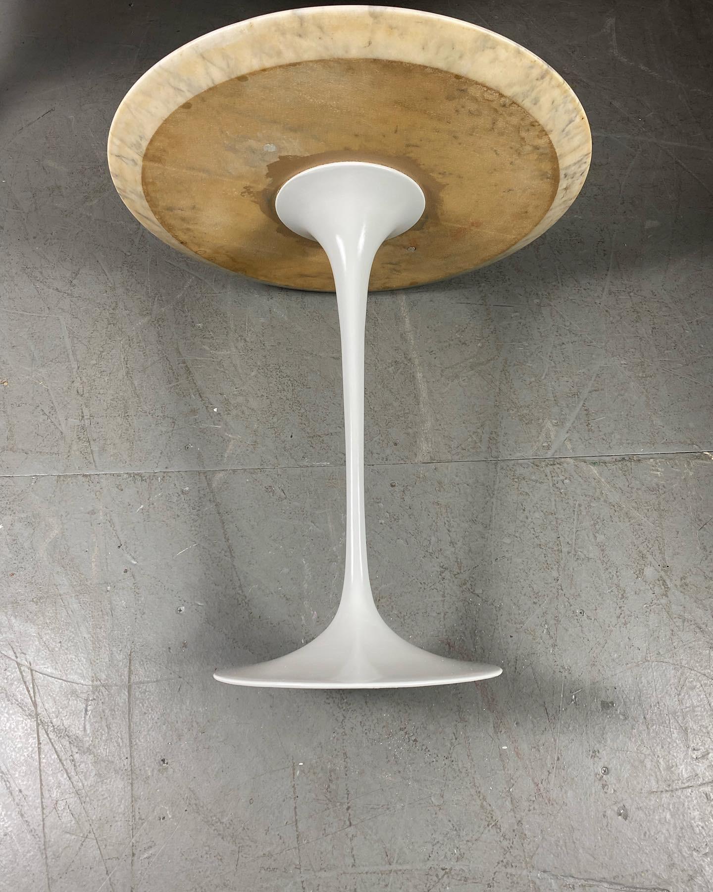 Mid-20th Century Classic Modernist Marble Top Tulip Table by Eero Saarinen for Knoll