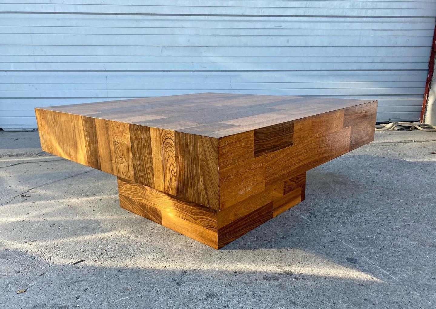 Mid-20th Century Classic Modernist Rosewood Coffee Table Attributed to Milo Baughman For Sale