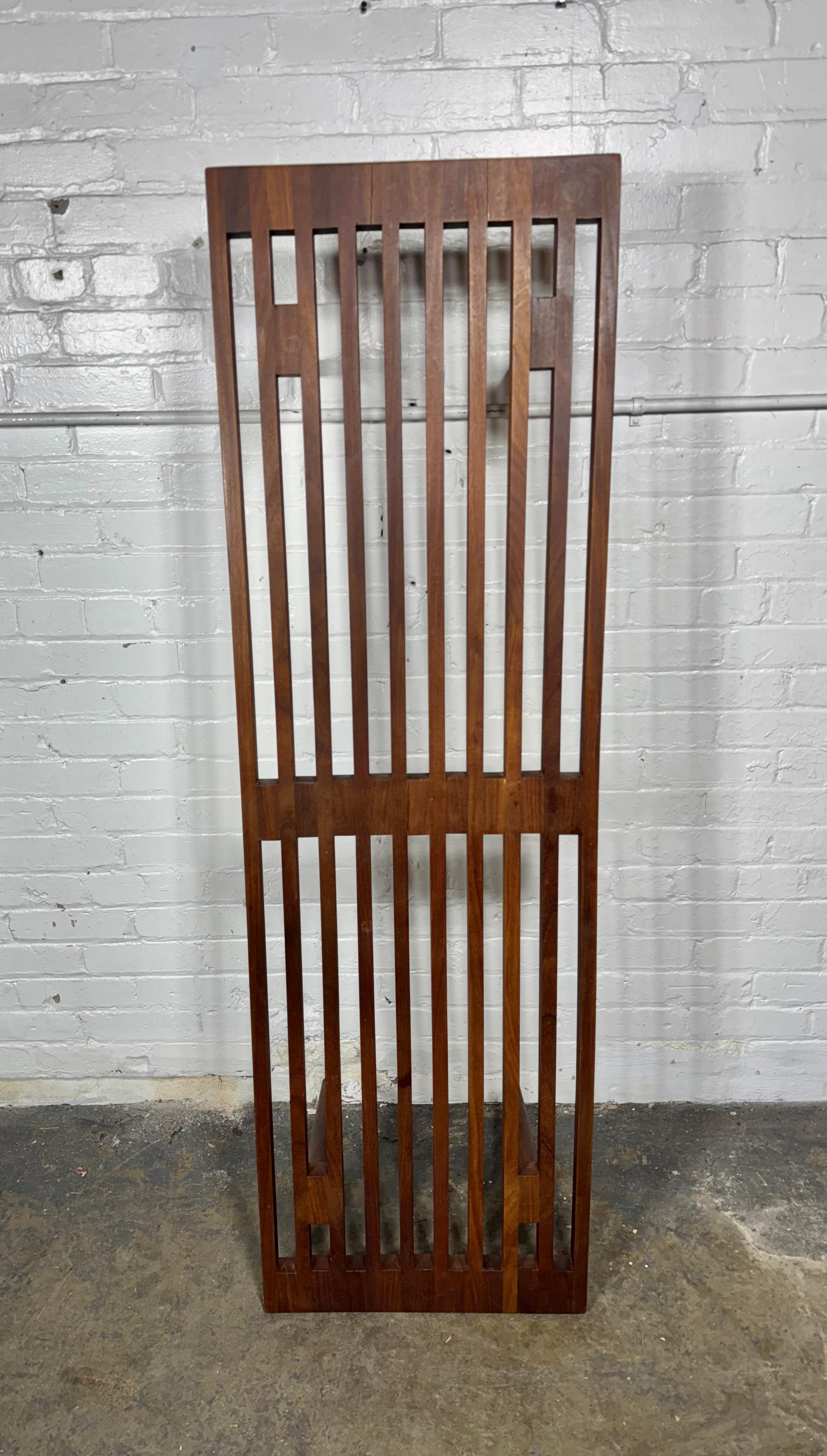 Mid-Century Modern Classic Modernist Slat Bench / Table after George Nelson en vente