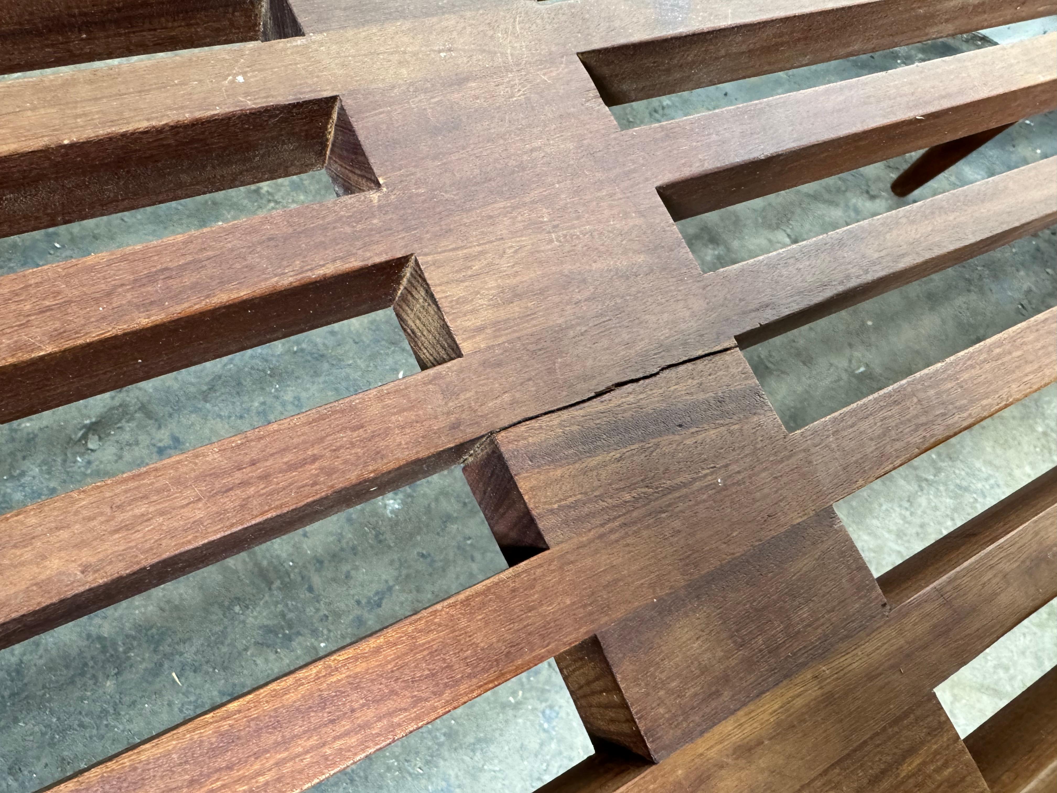 Classic Modernist Slat Bench / Table after George Nelson Bon état - En vente à Buffalo, NY