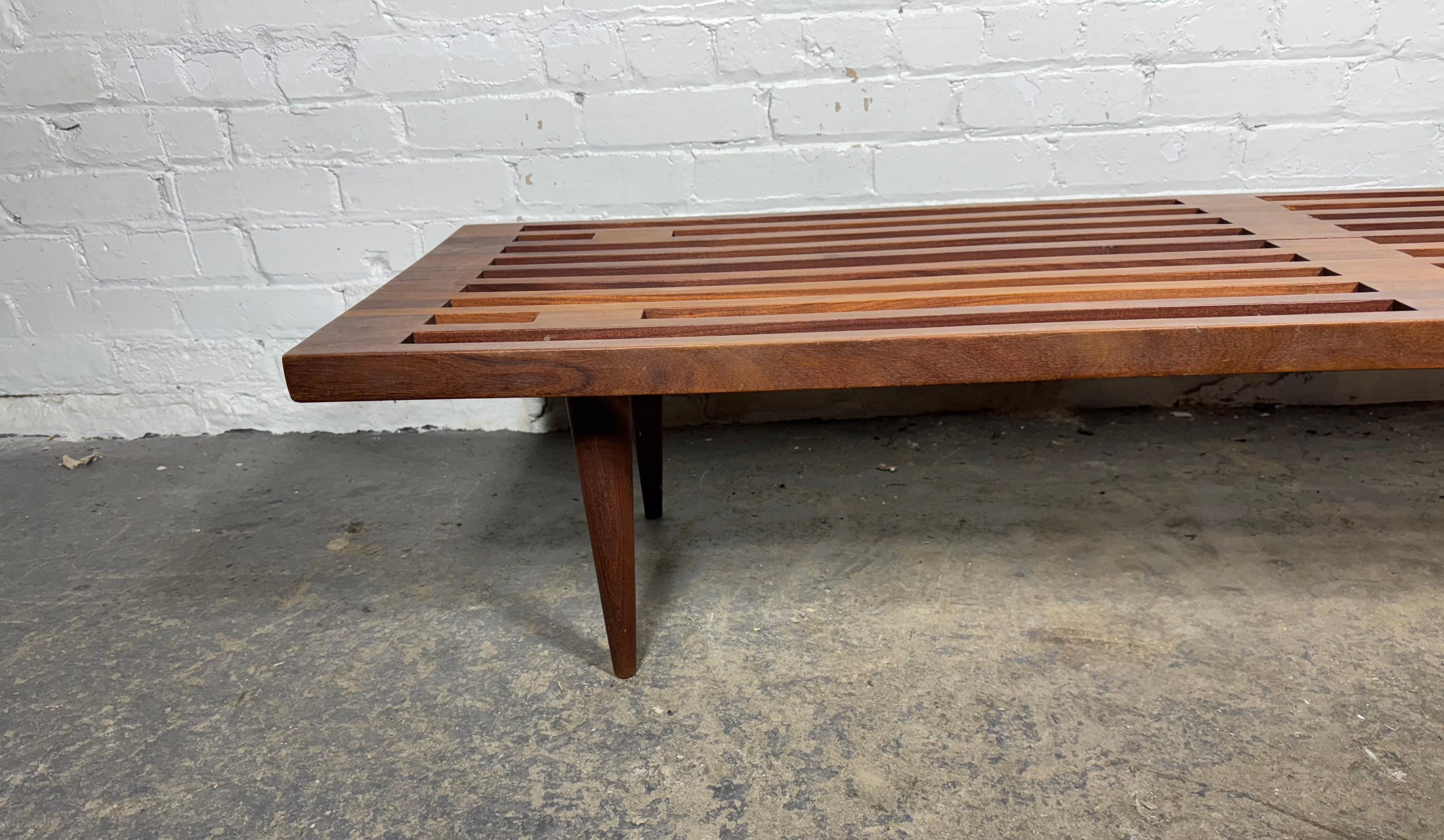 Classic Modernist Slat Bench / Table after George Nelson en vente 1