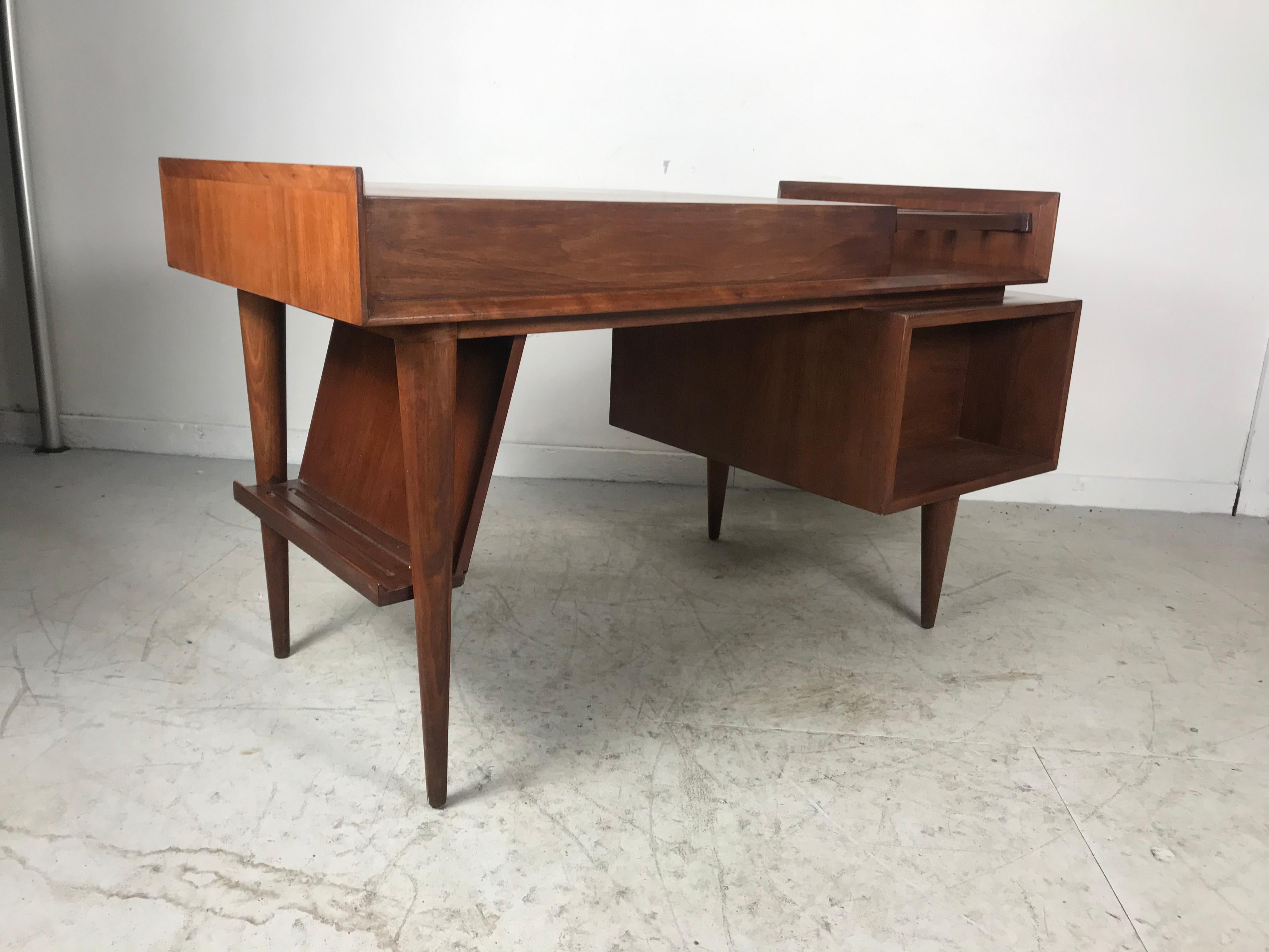 Mid-Century Modern Classic Modernist Walnut Floating Desk by Sherman Bertram of California