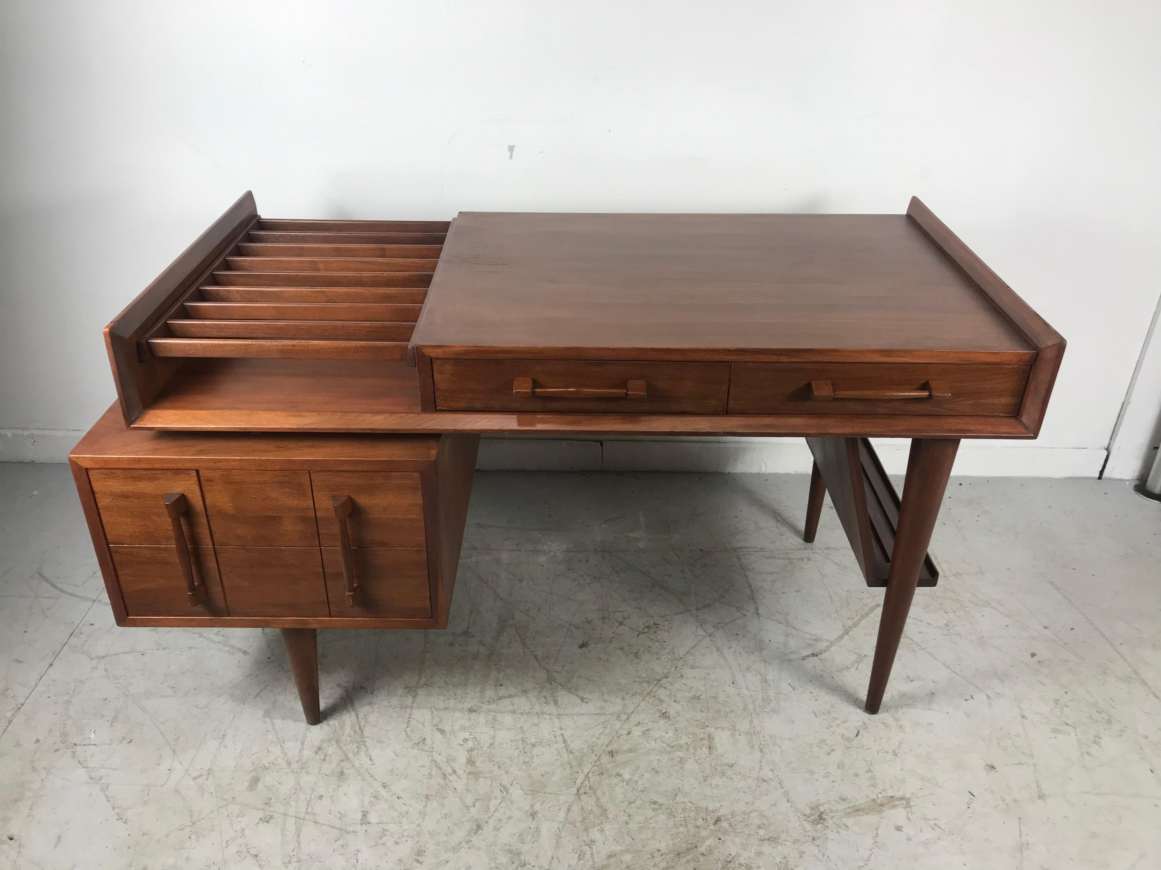 Classic Modernist Walnut Floating Desk by Sherman Bertram of California 3